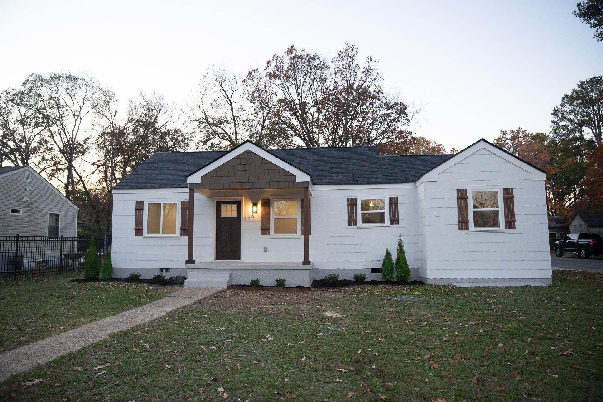 417 N Lovell Avenue