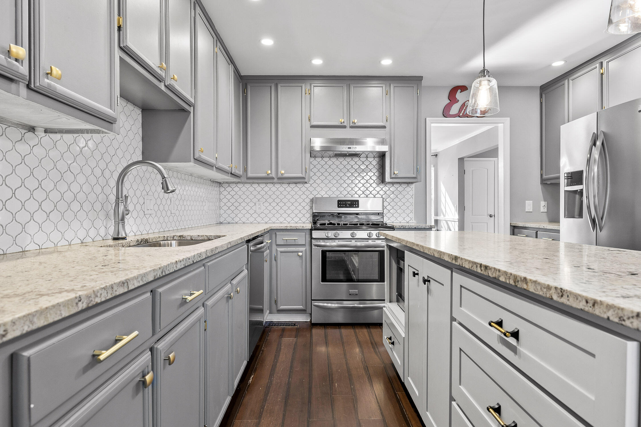 822 Stone Crest Circle