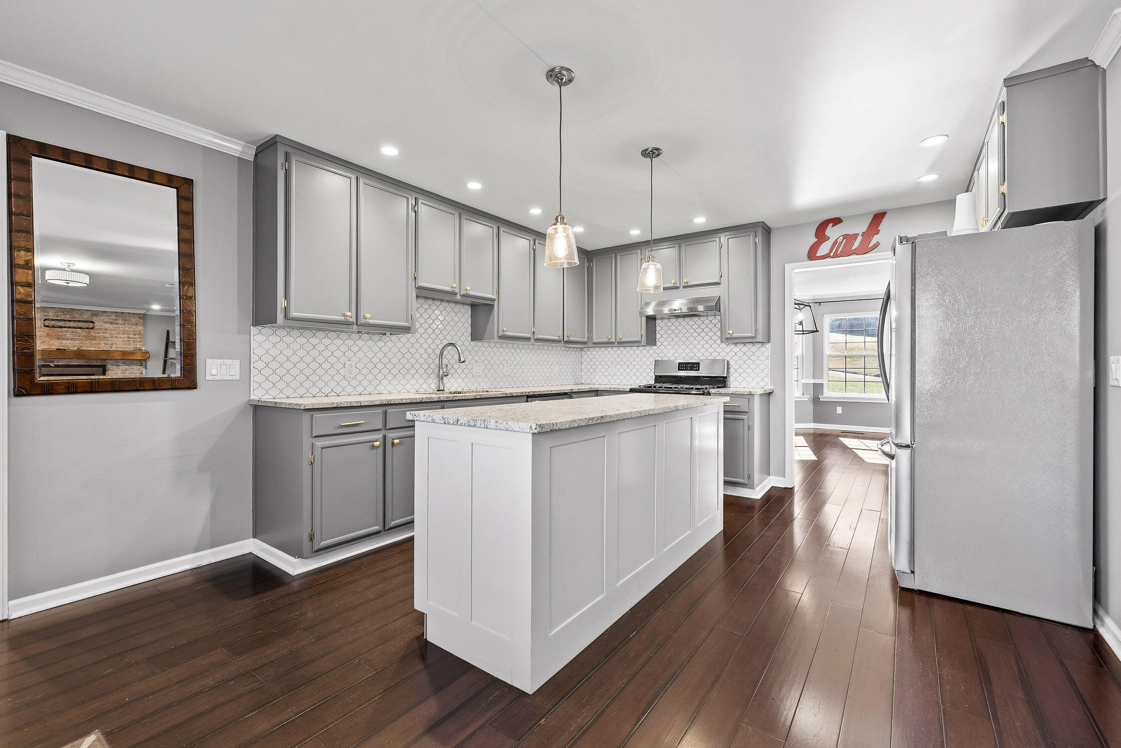 822 Stone Crest Circle