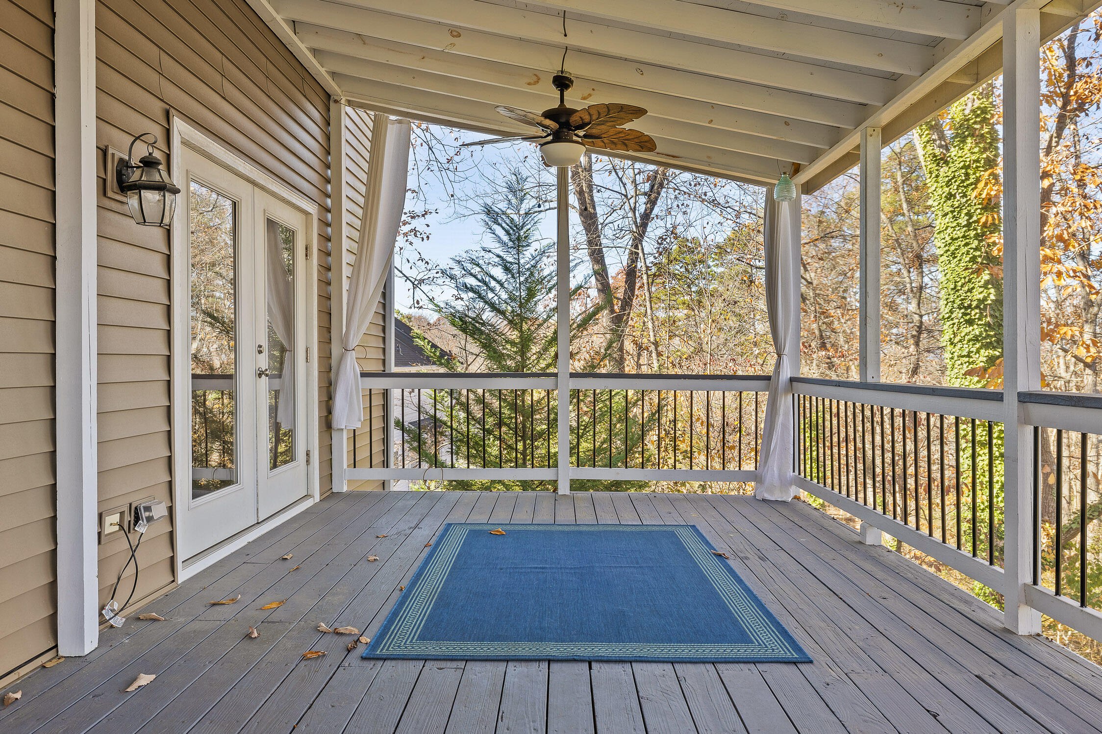 822 Stone Crest Circle