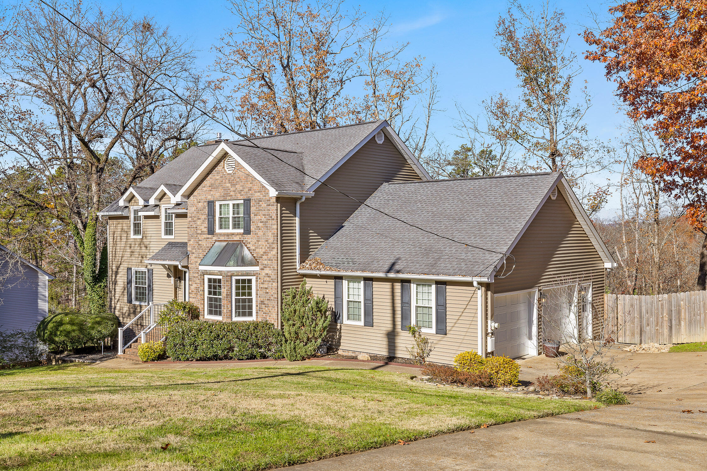 822 Stone Crest Circle