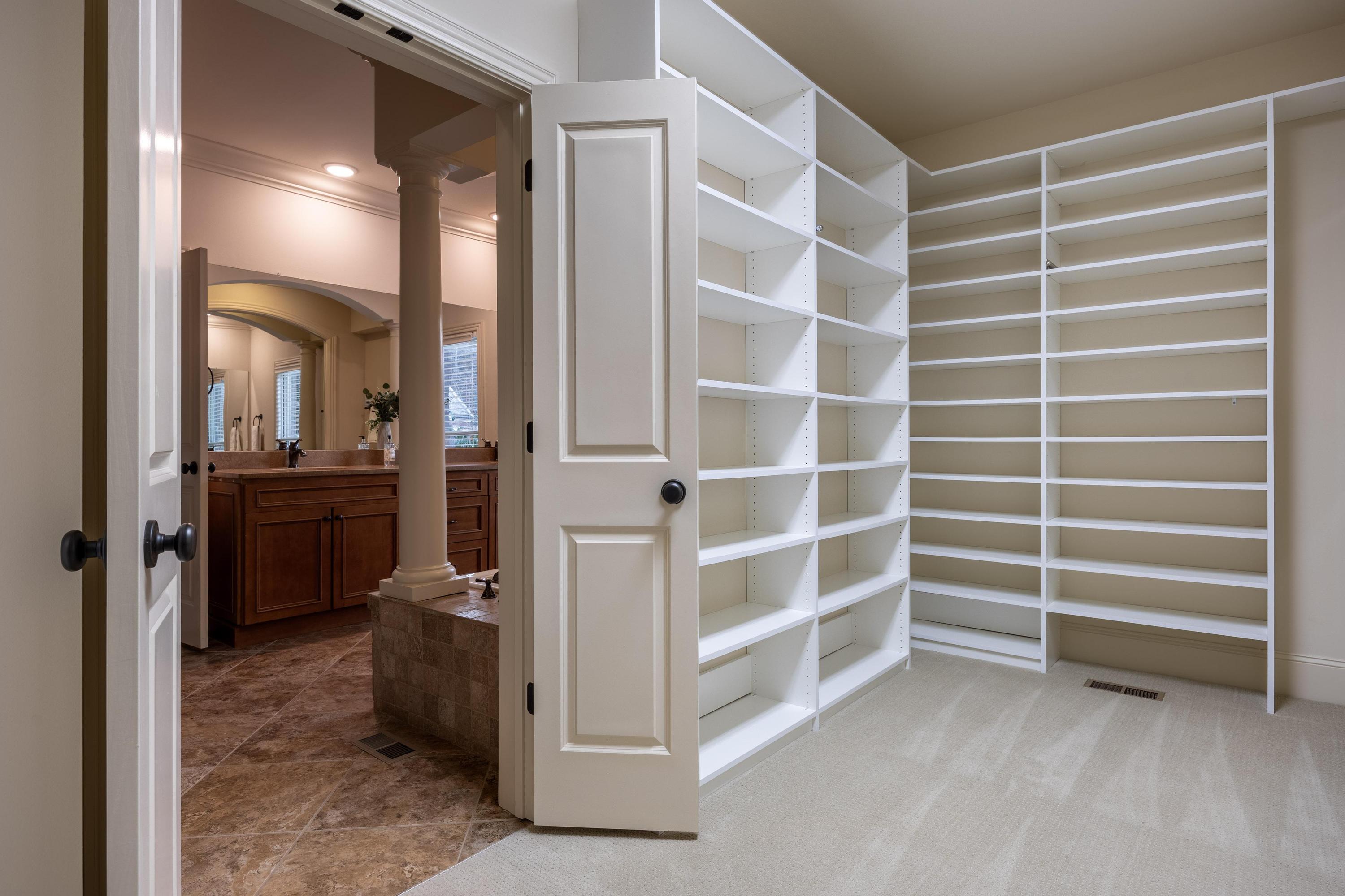 3298 Reflecting Drive