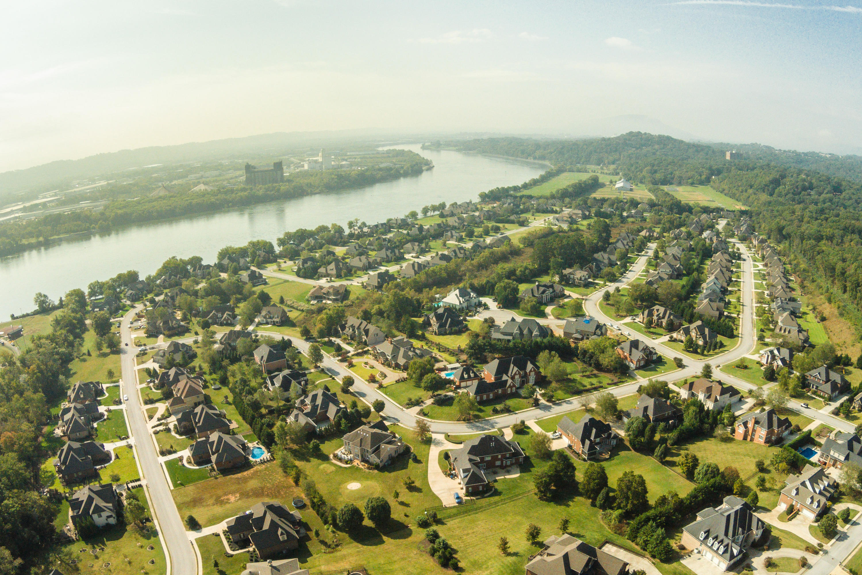 3298 Reflecting Drive