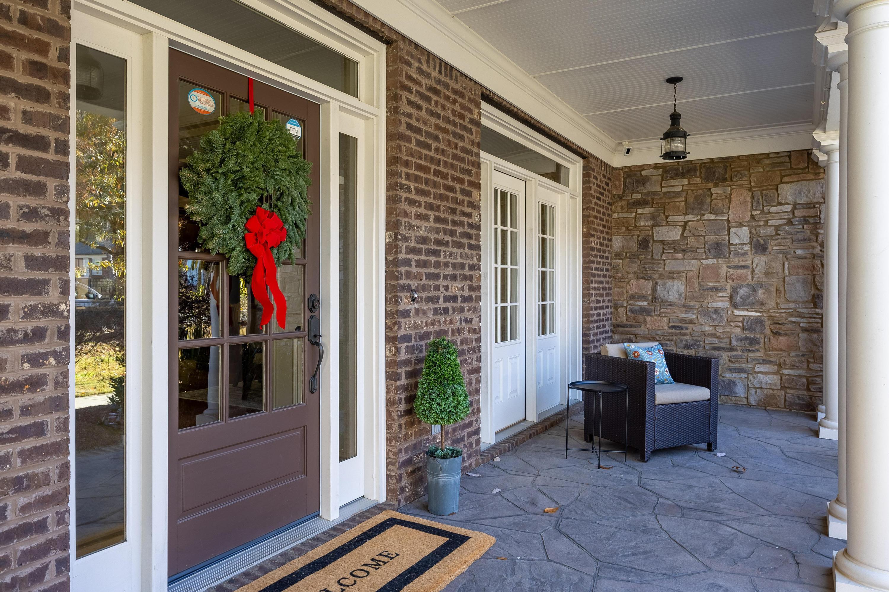 3298 Reflecting Drive