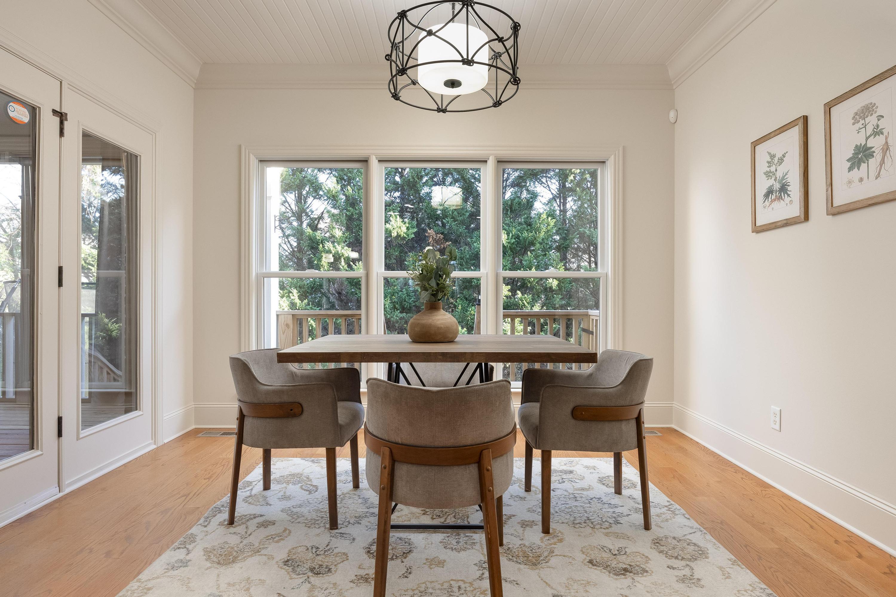 3298 Reflecting Drive