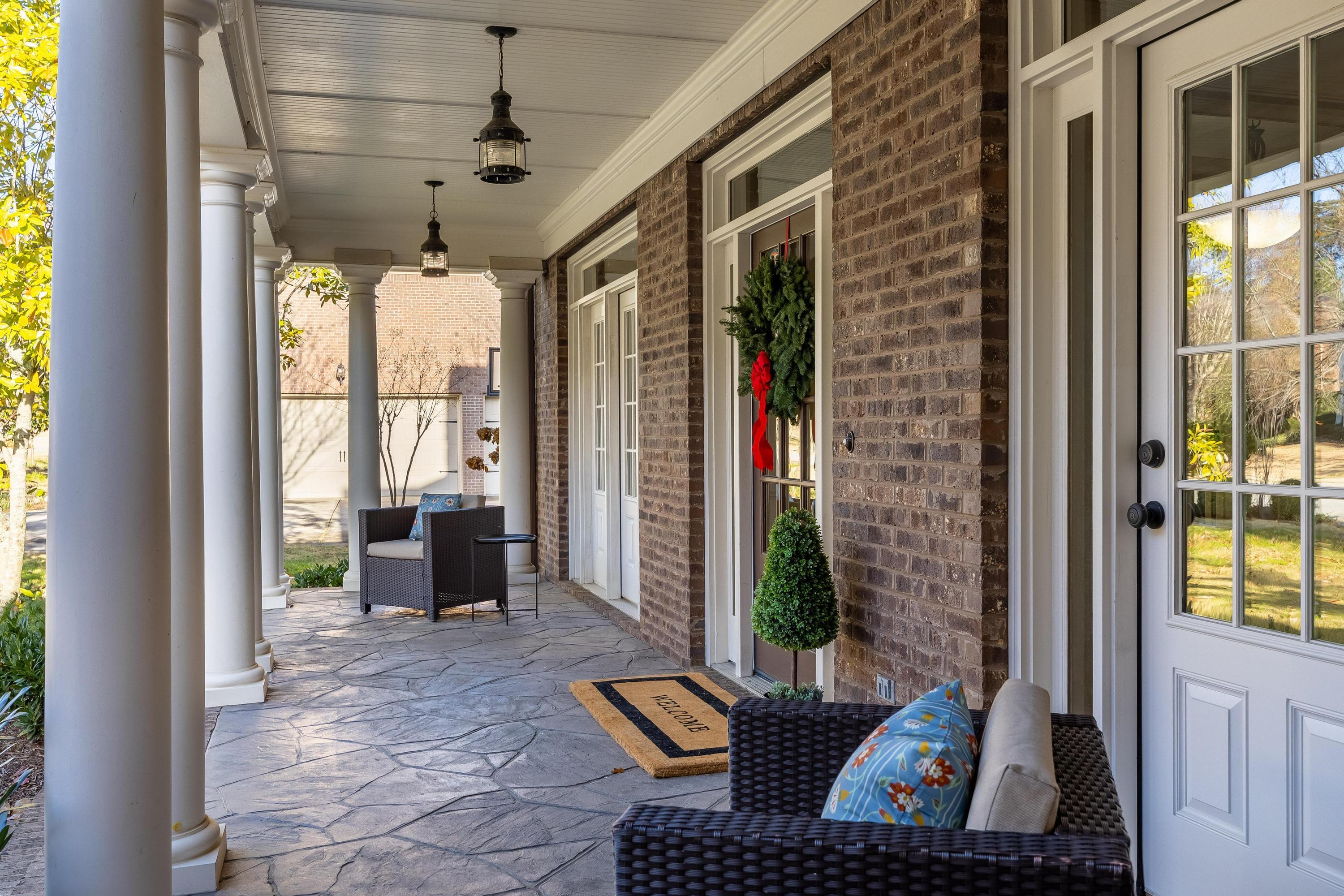 3298 Reflecting Drive