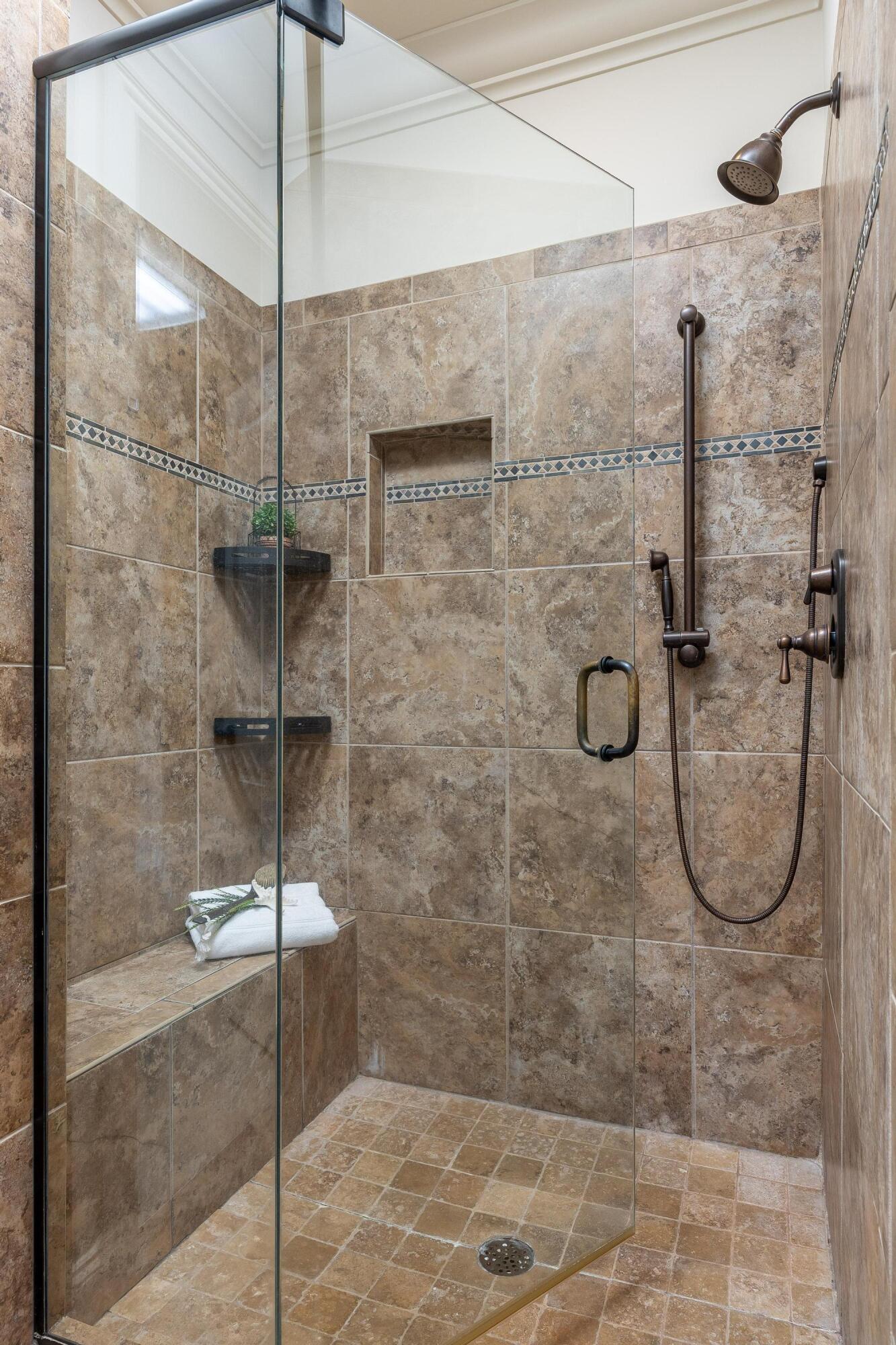 3298 Reflecting Drive