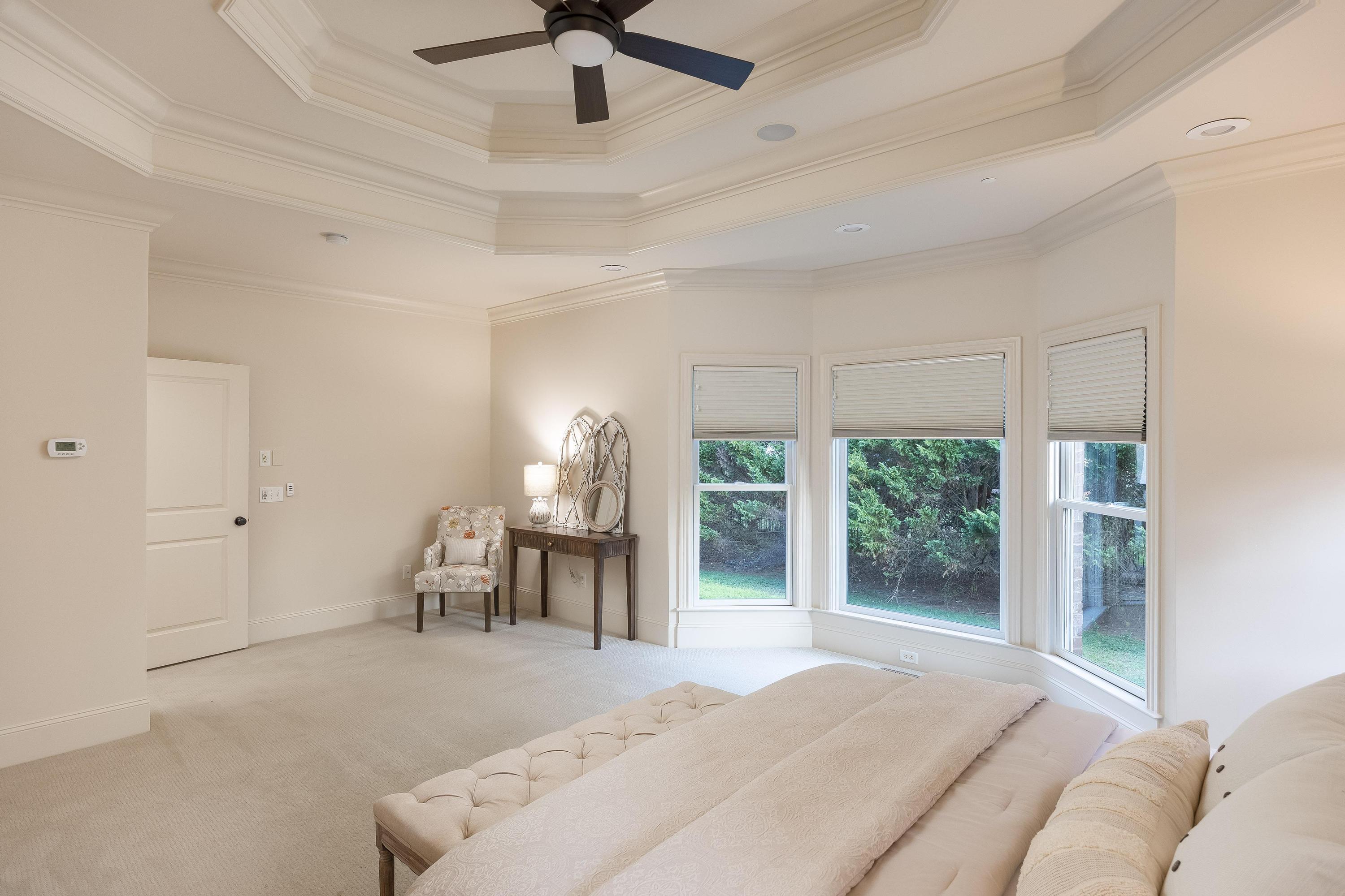 3298 Reflecting Drive