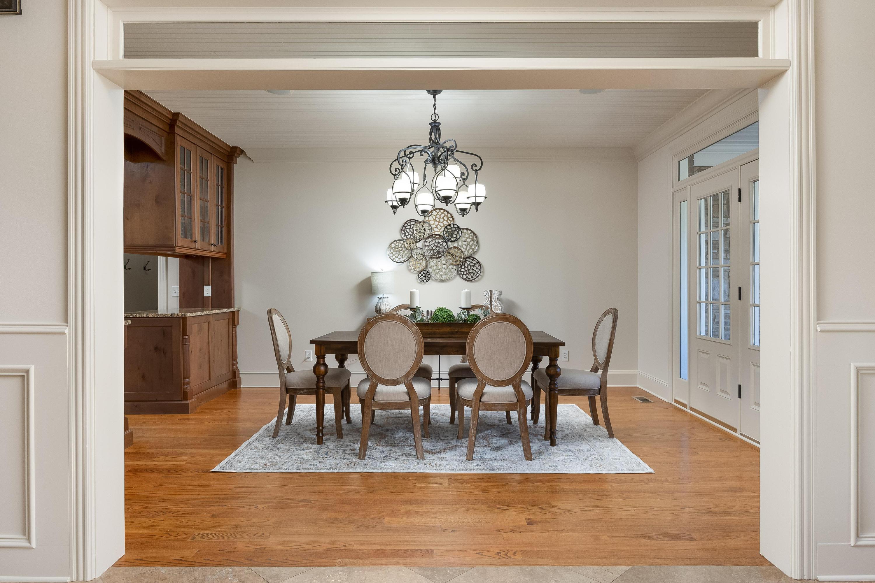 3298 Reflecting Drive