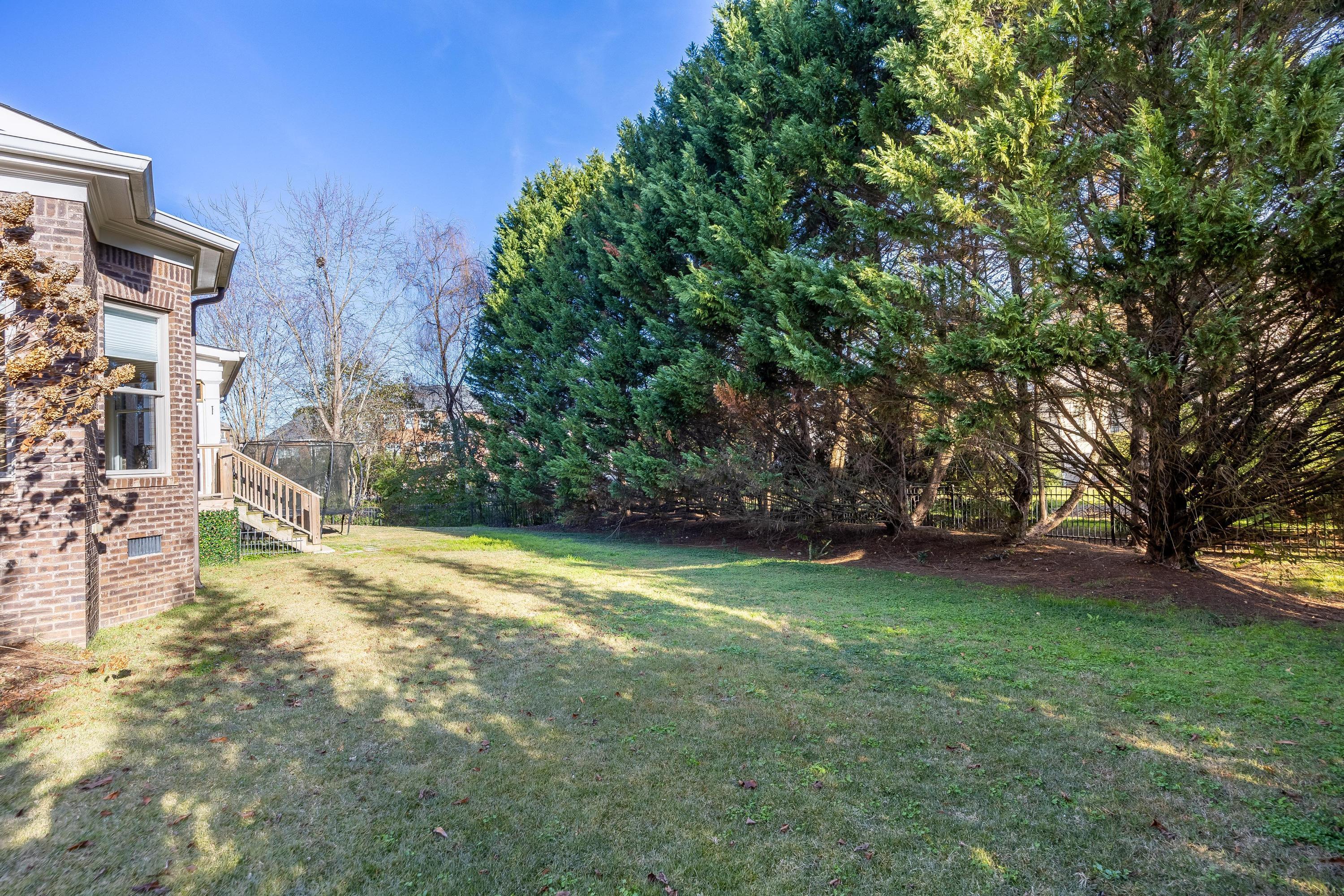 3298 Reflecting Drive