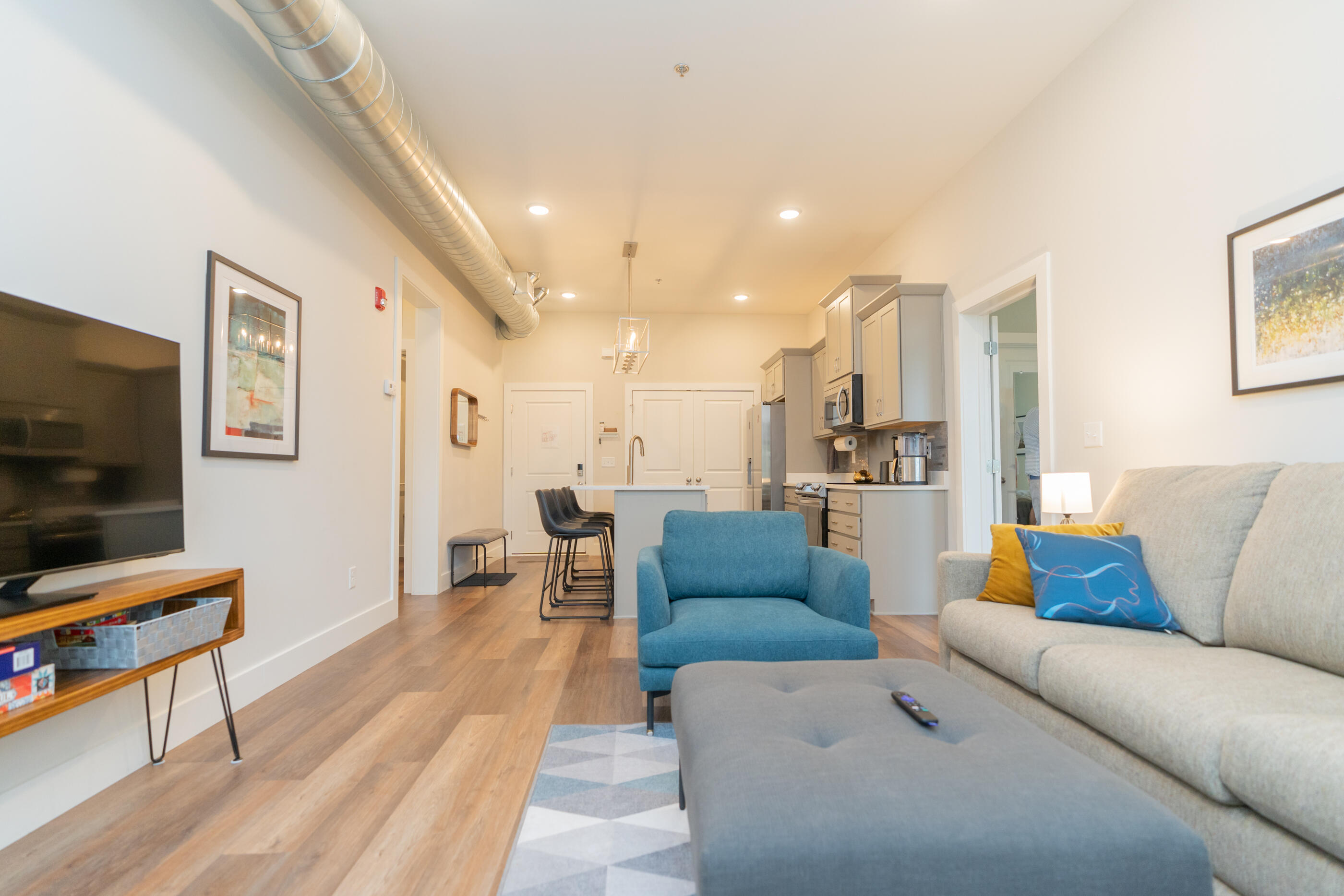 1445 Fagan Street, 212