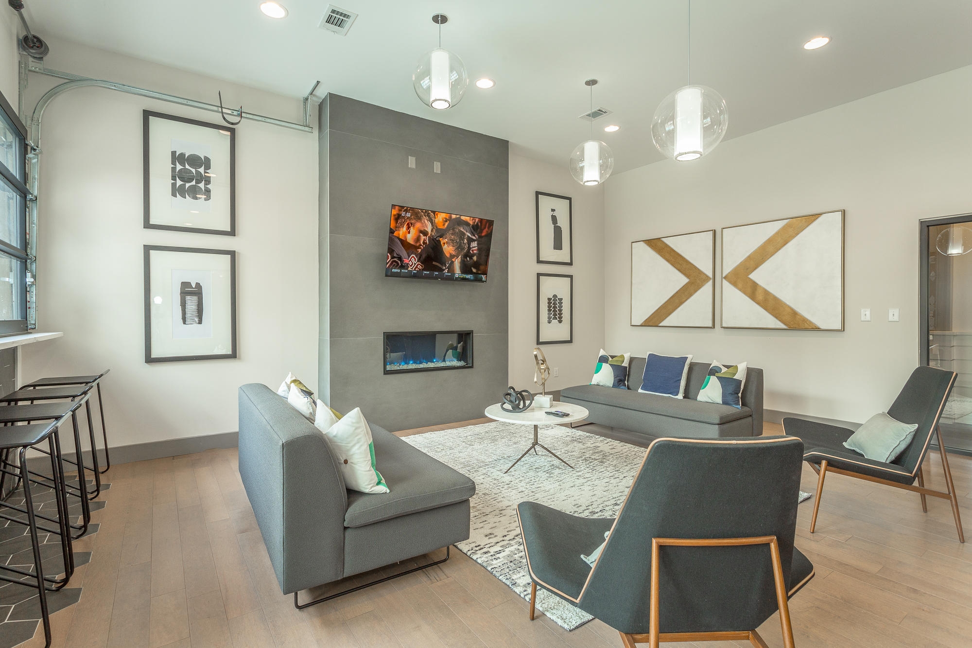 782 Riverfront Parkway, 106