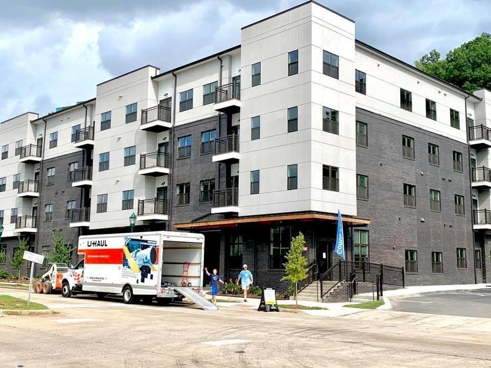 782 Riverfront Parkway, 106