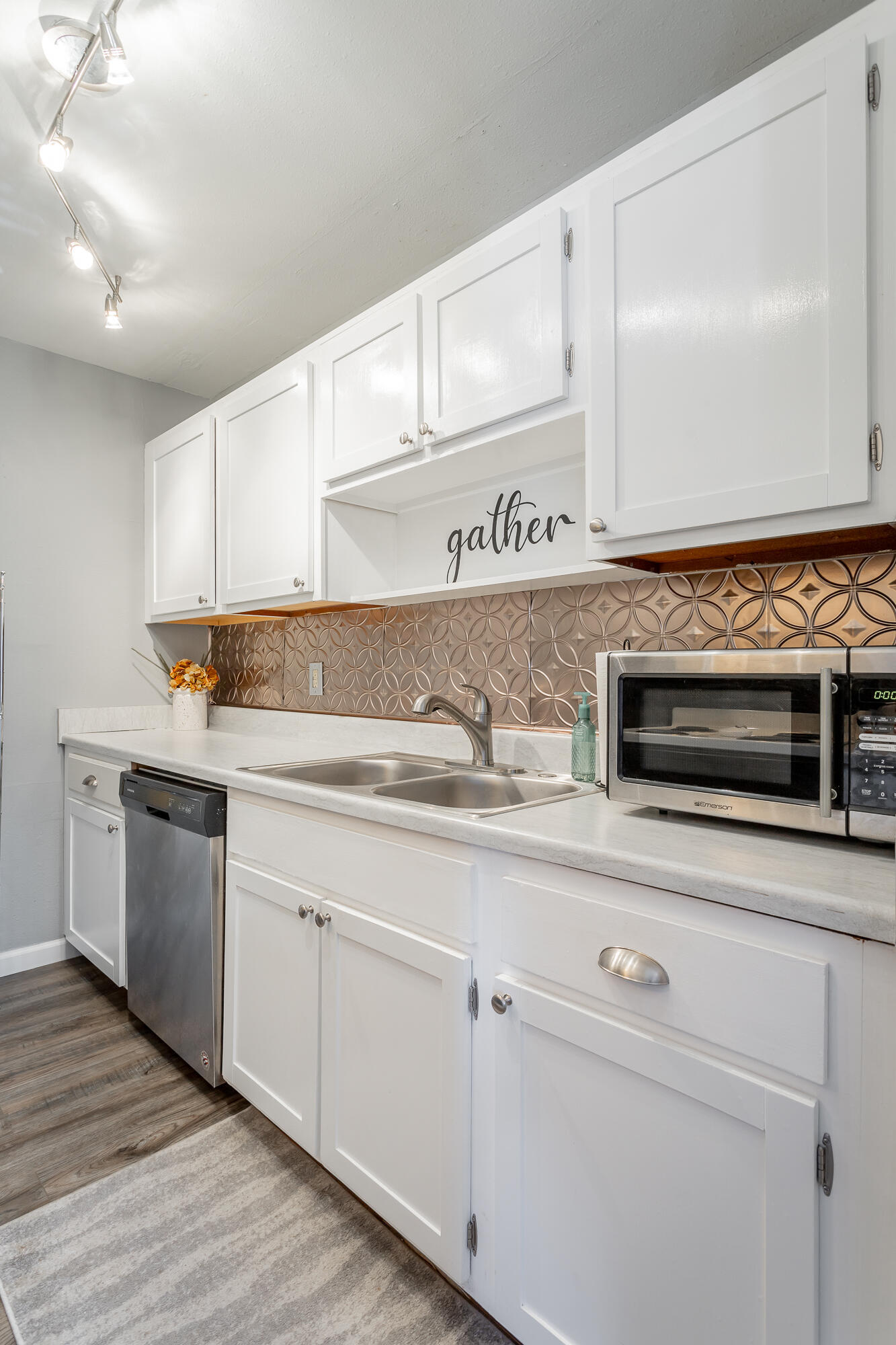 900 Mountain Creek Road, A 12