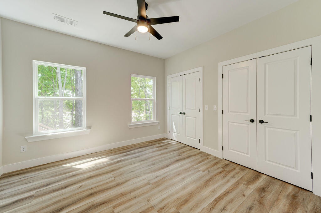 1910 N Chamberlain Avenue