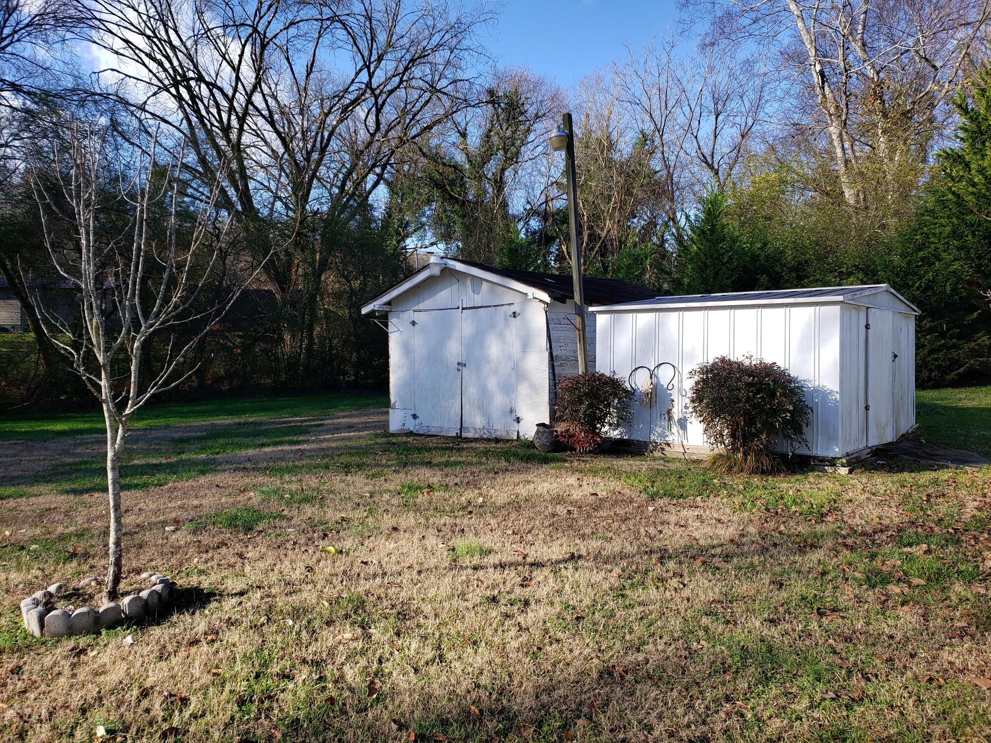1026 E Villanow Street, LaFayette