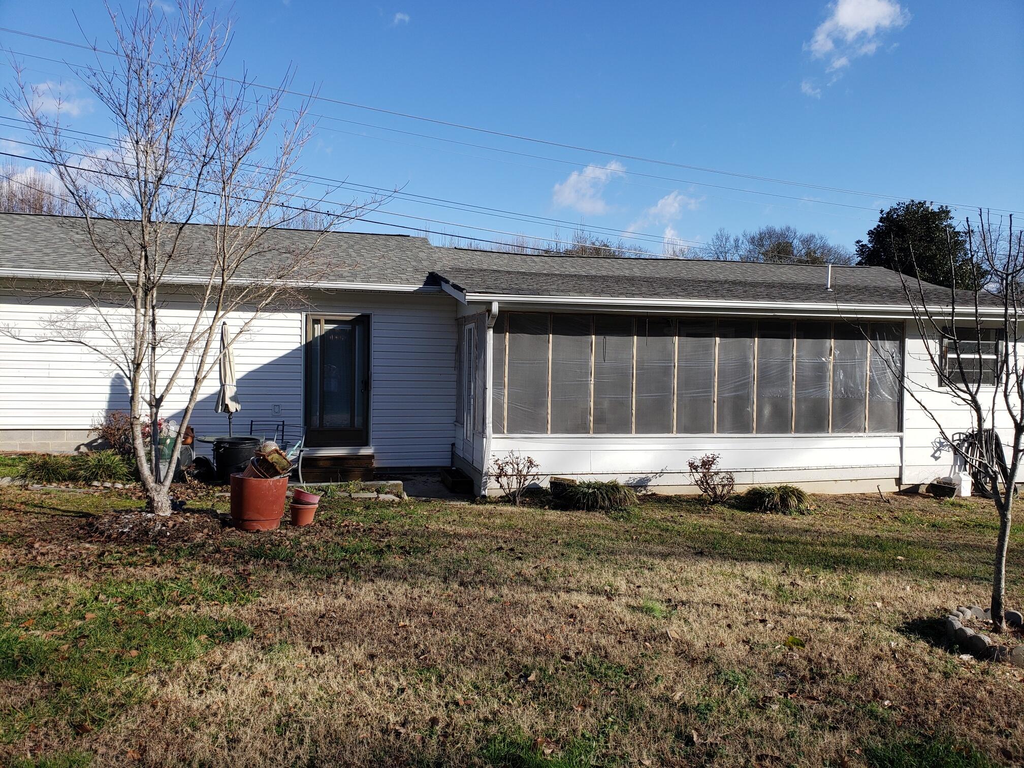 1026 E Villanow Street, LaFayette