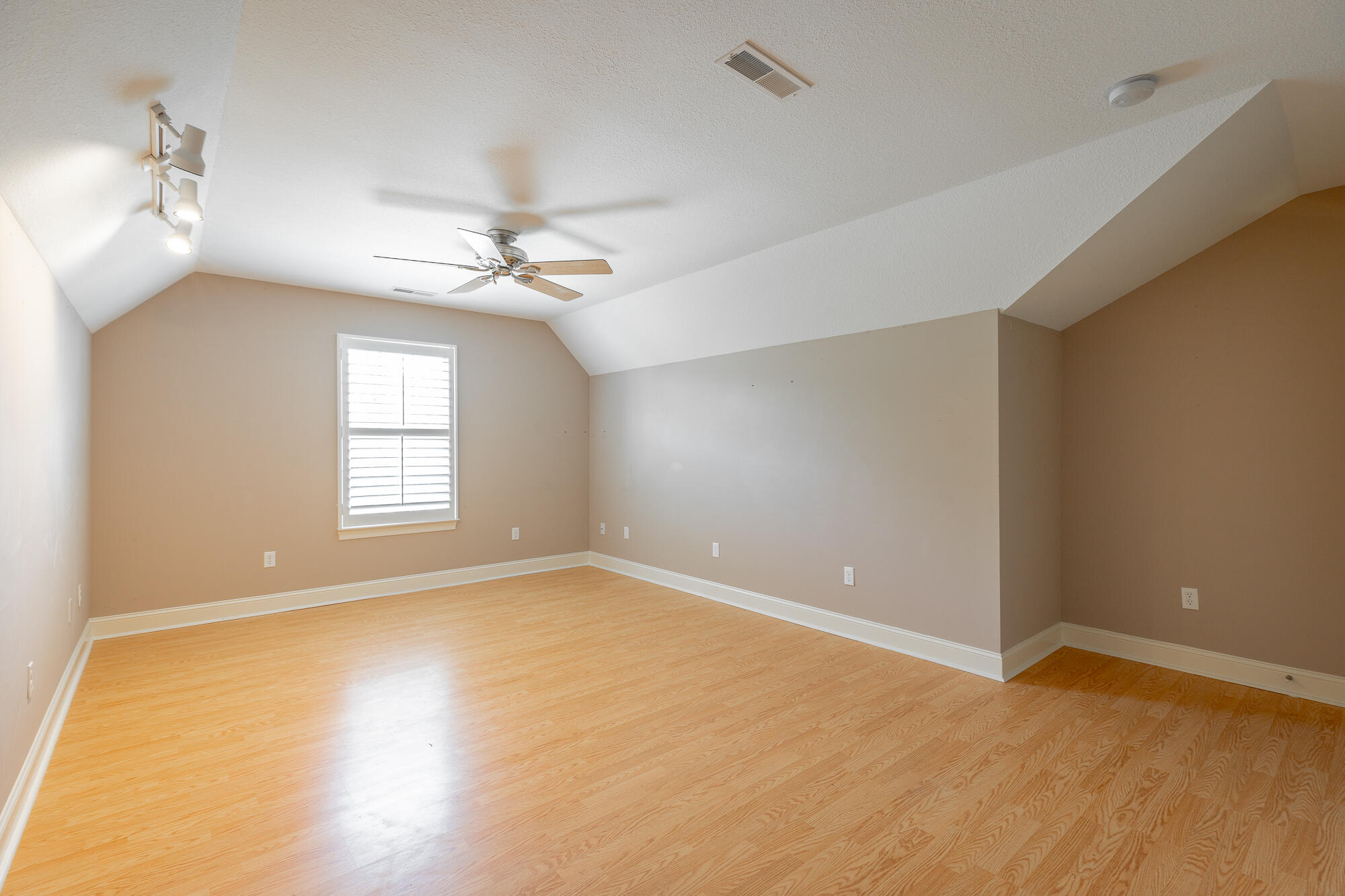 7655 Lenox Trace Drive