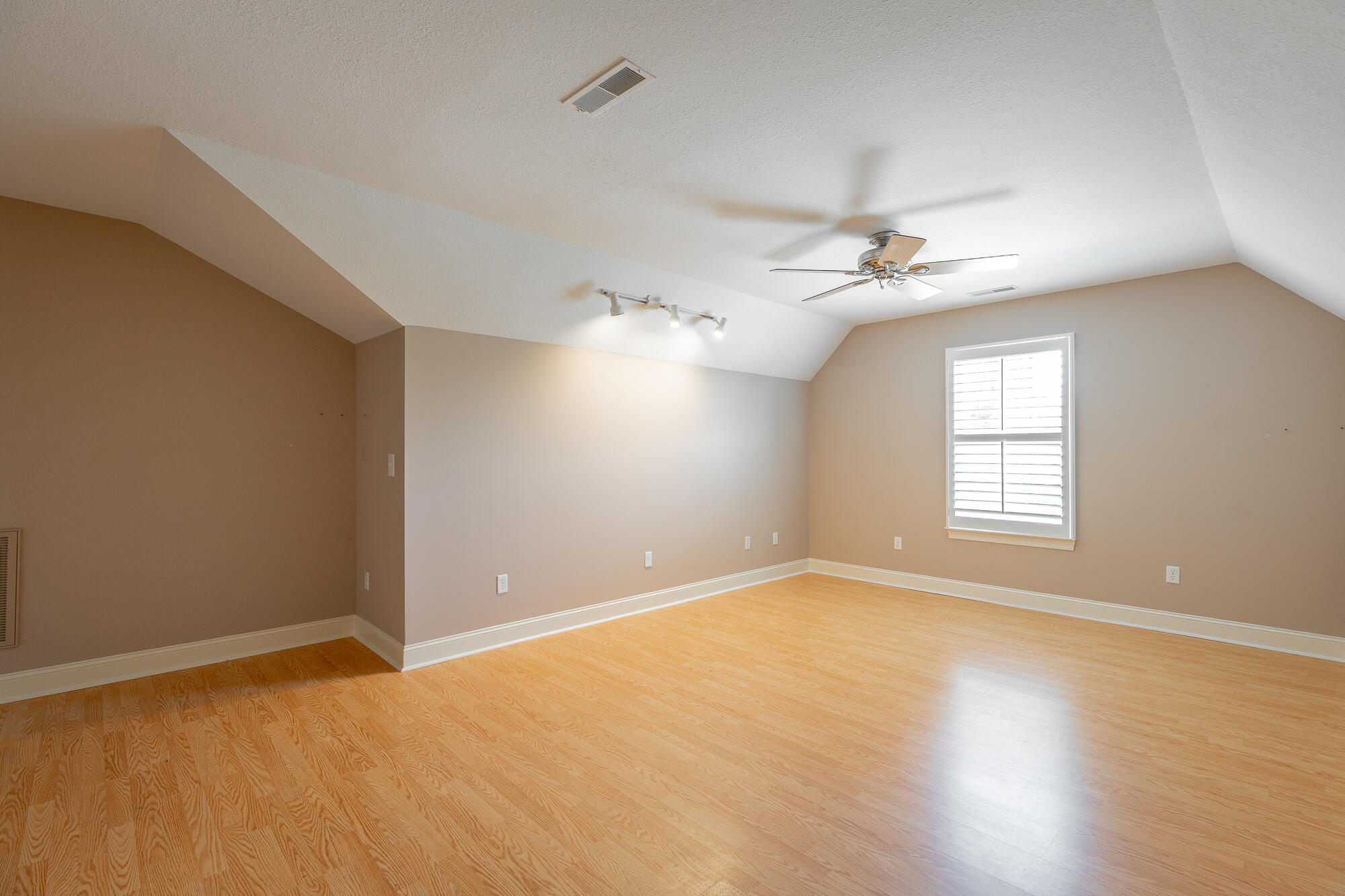 7655 Lenox Trace Drive