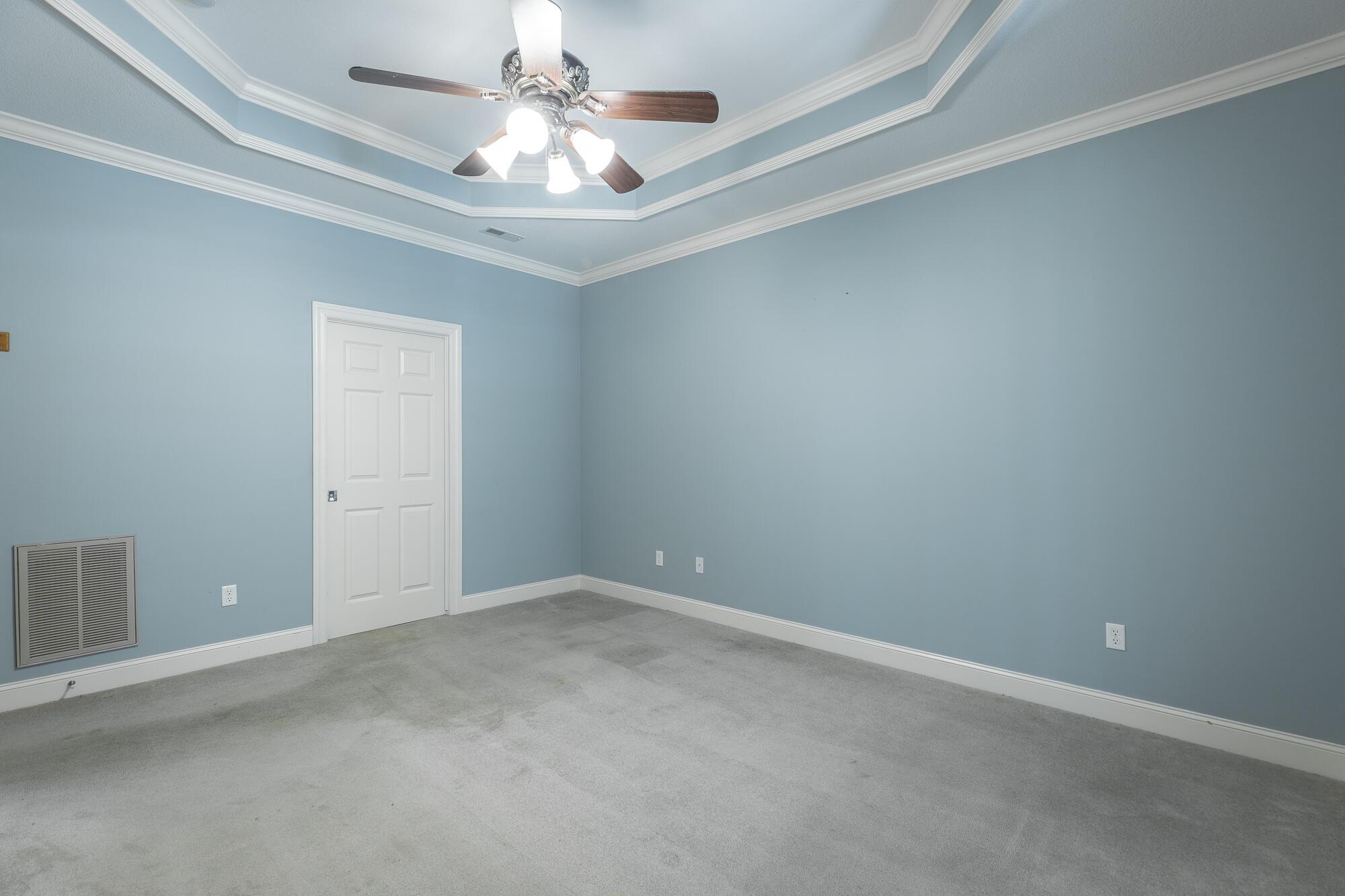 7655 Lenox Trace Drive