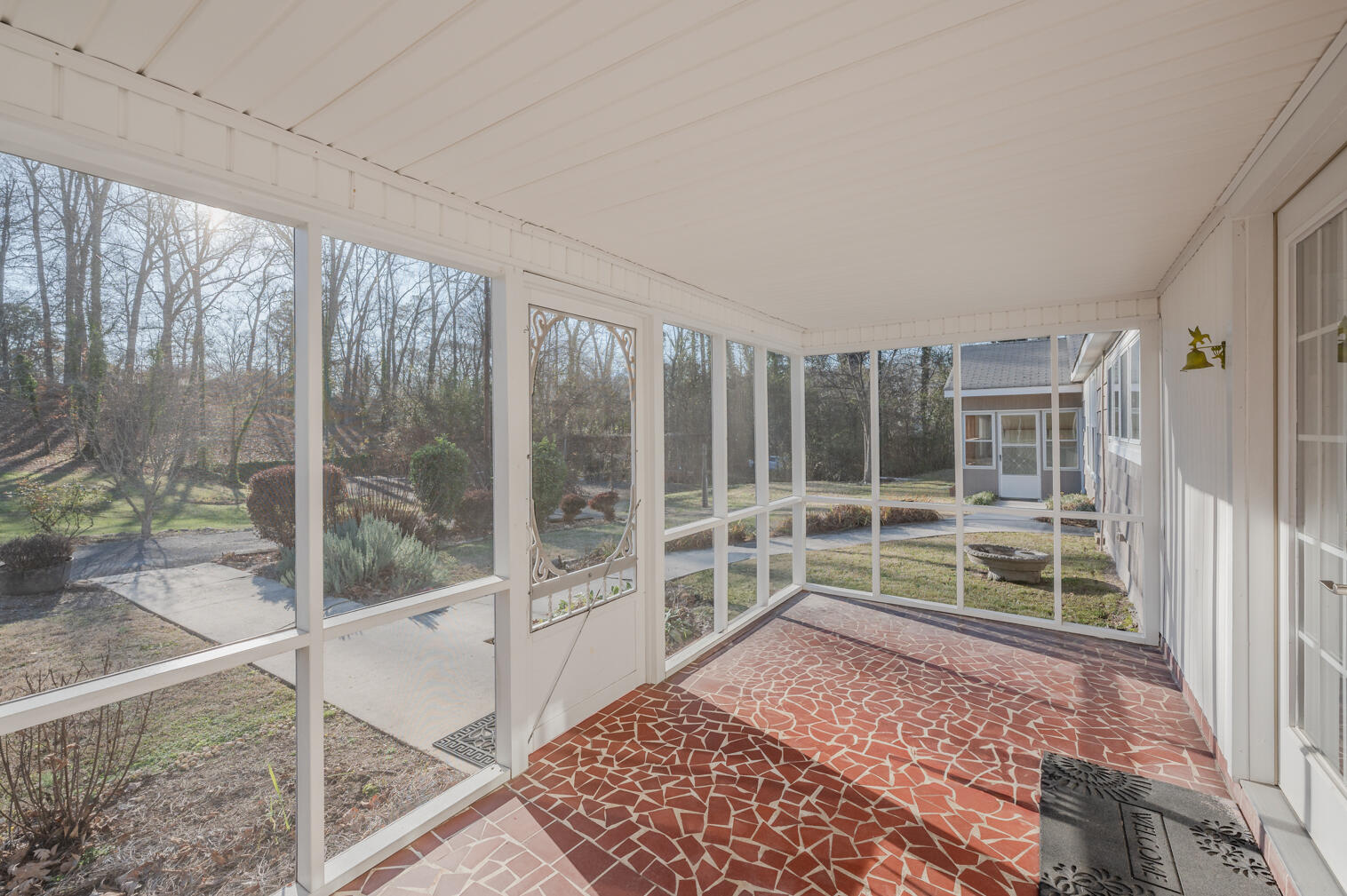 324 Five Points Road