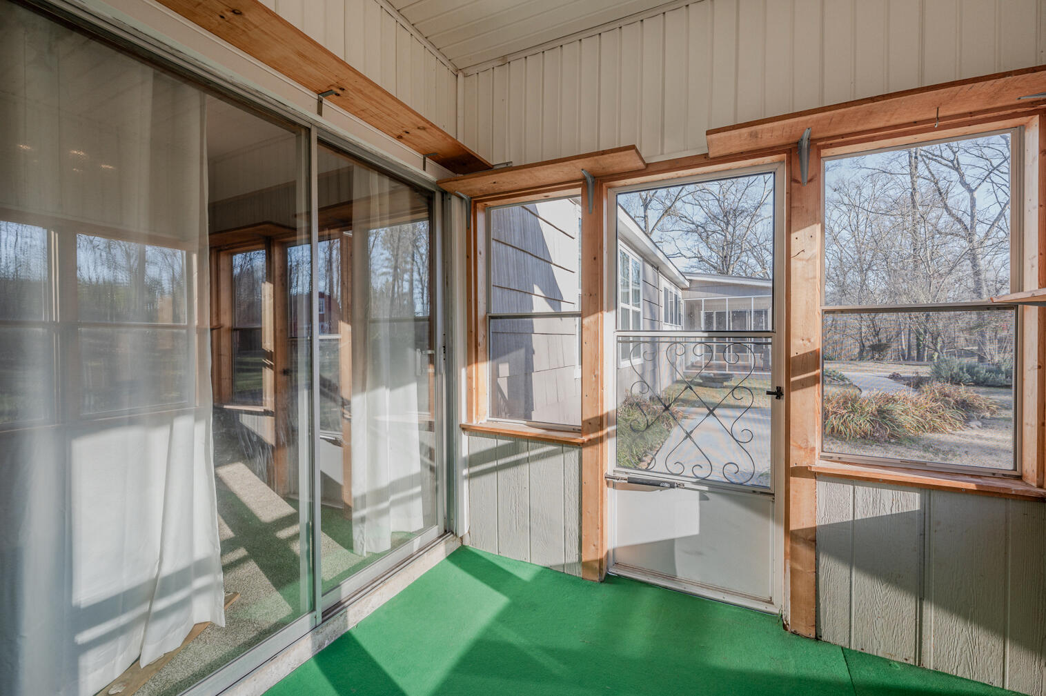 324 Five Points Road