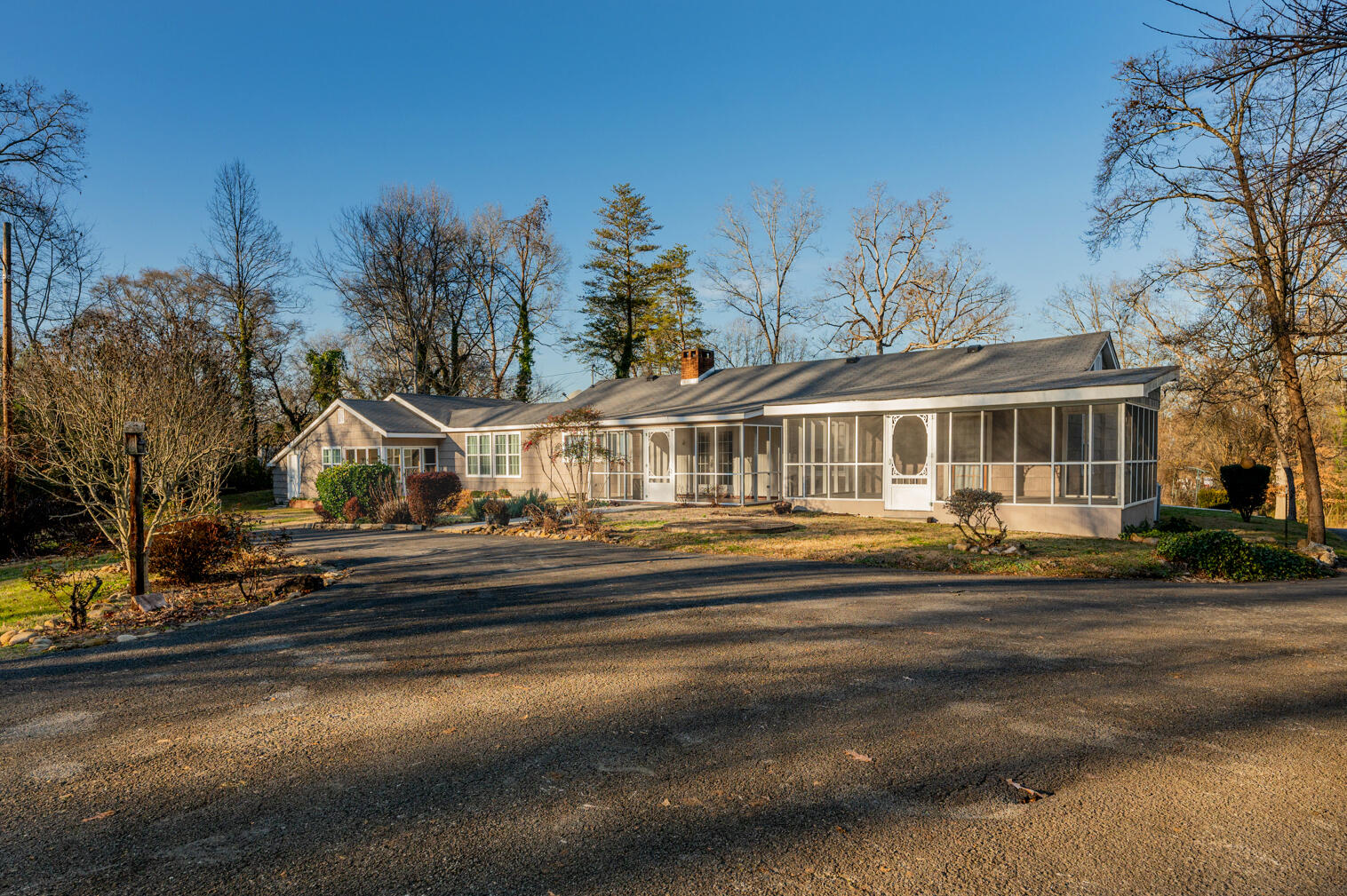 324 Five Points Road