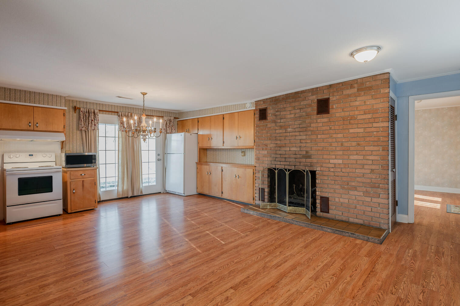 324 Five Points Road