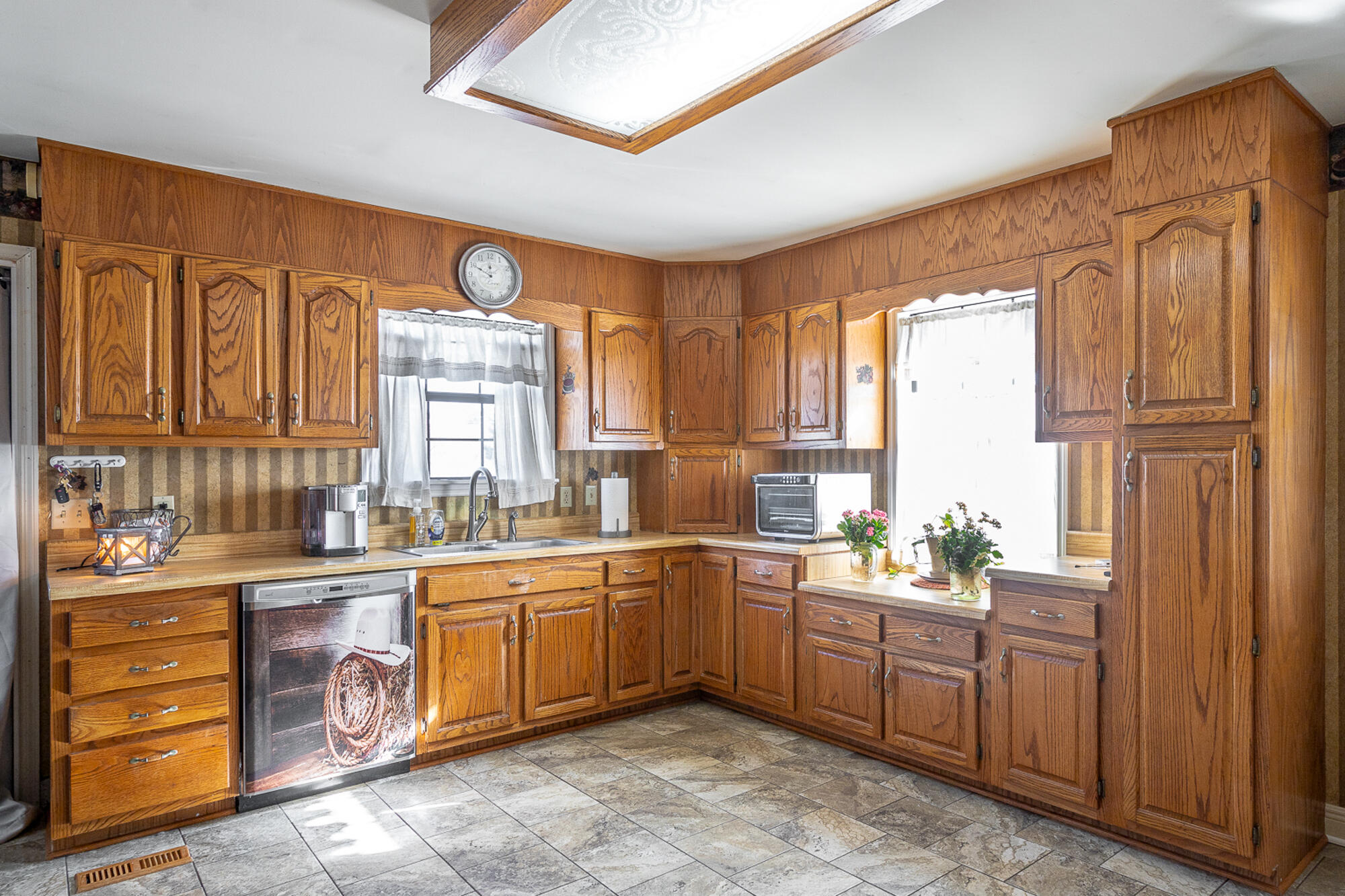 1224 Thrasher B Pike