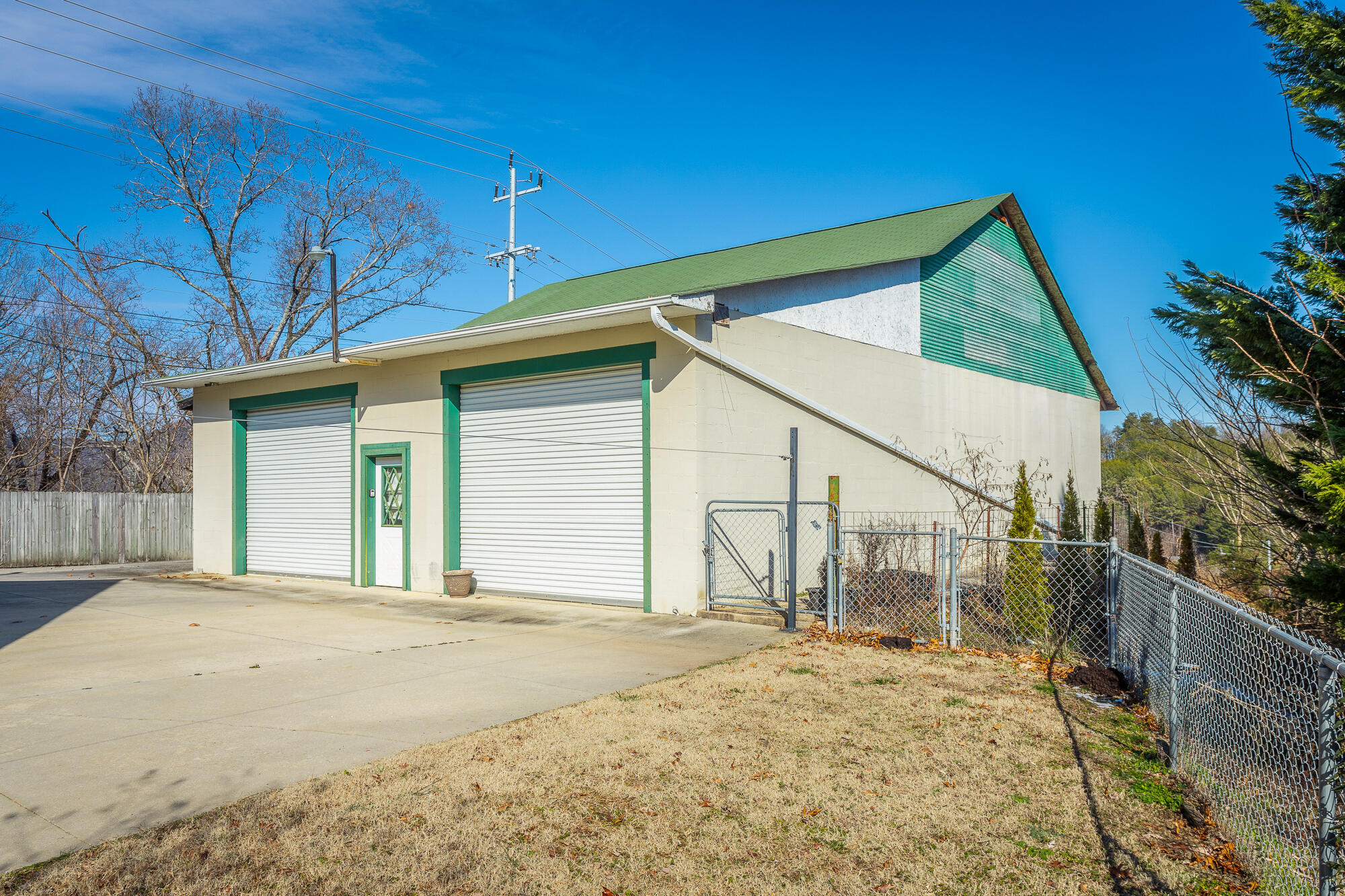 1224 Thrasher B Pike