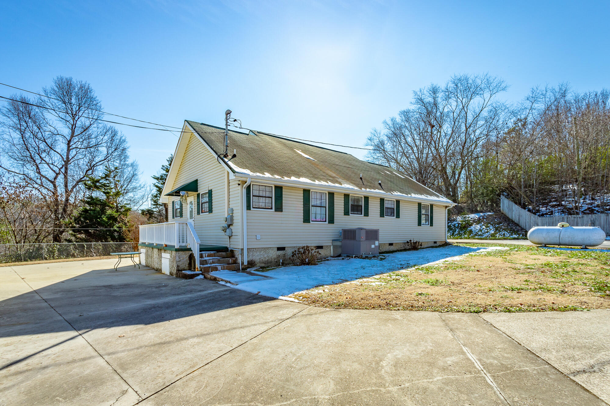 1224 Thrasher B Pike