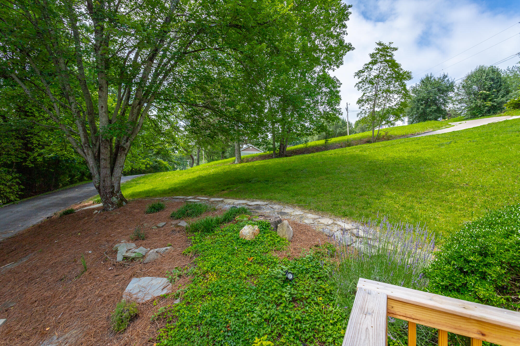 6827 Hillside Bend Trail