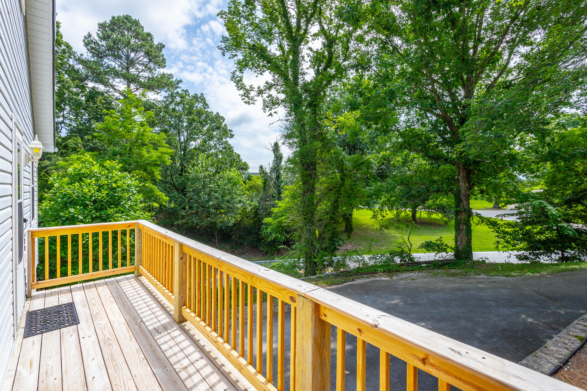 6827 Hillside Bend Trail