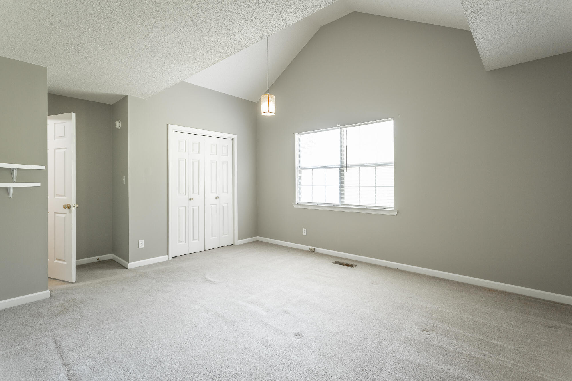 6827 Hillside Bend Trail