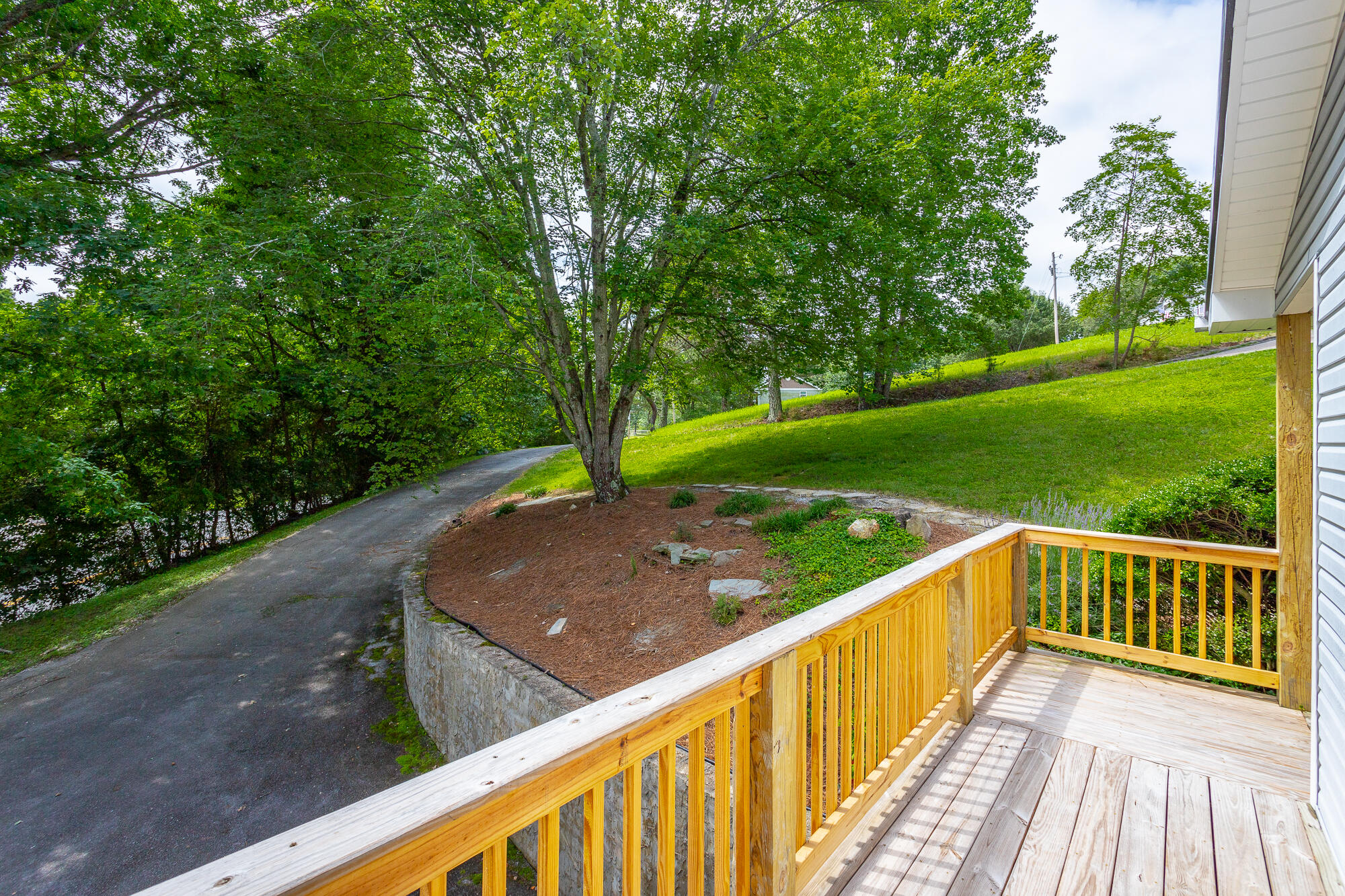 6827 Hillside Bend Trail