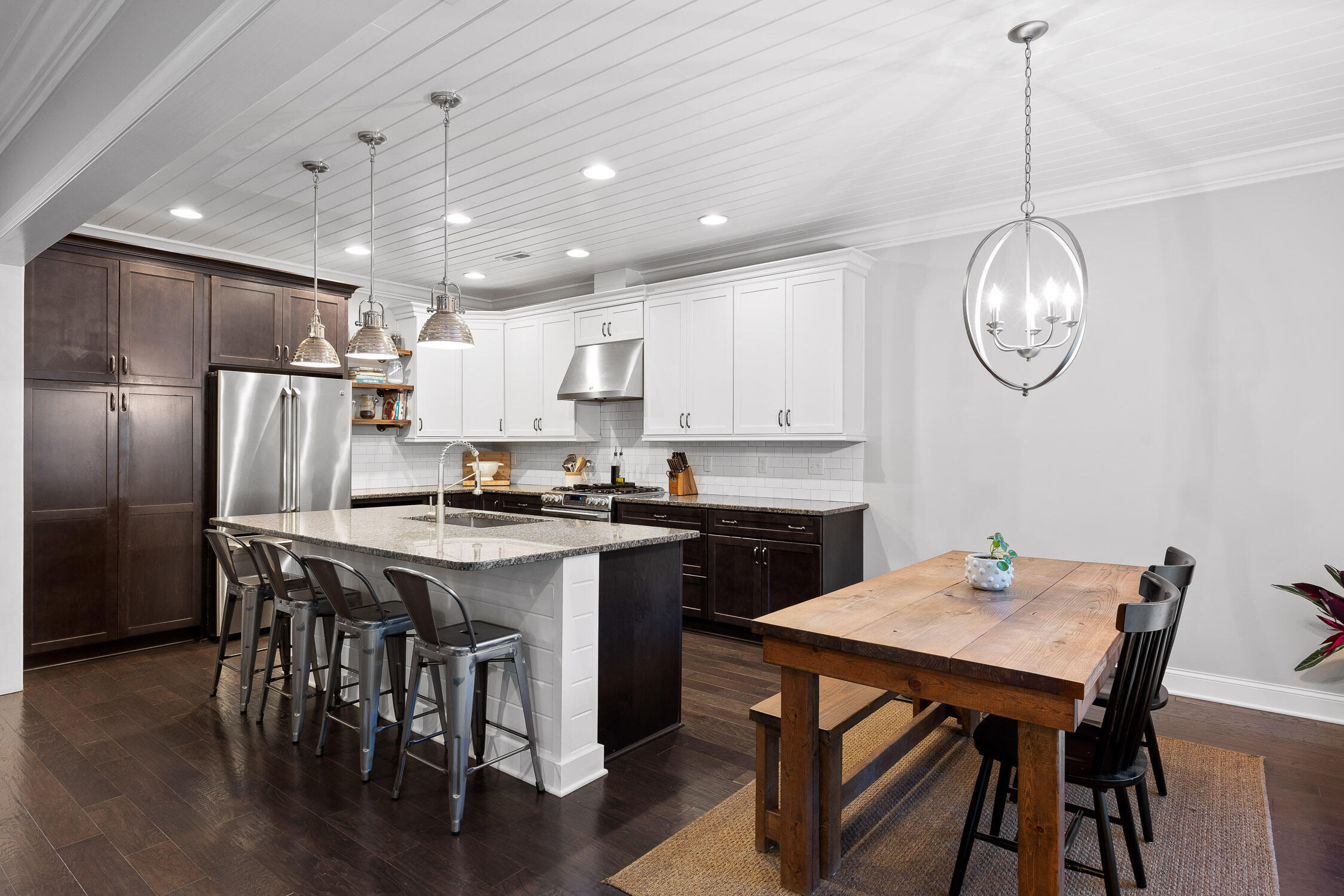 7248 Chimney Rock Trail