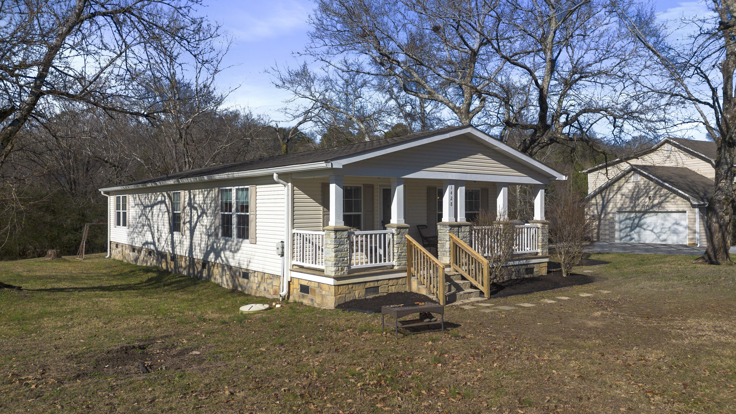 1428 Hammerhill Road