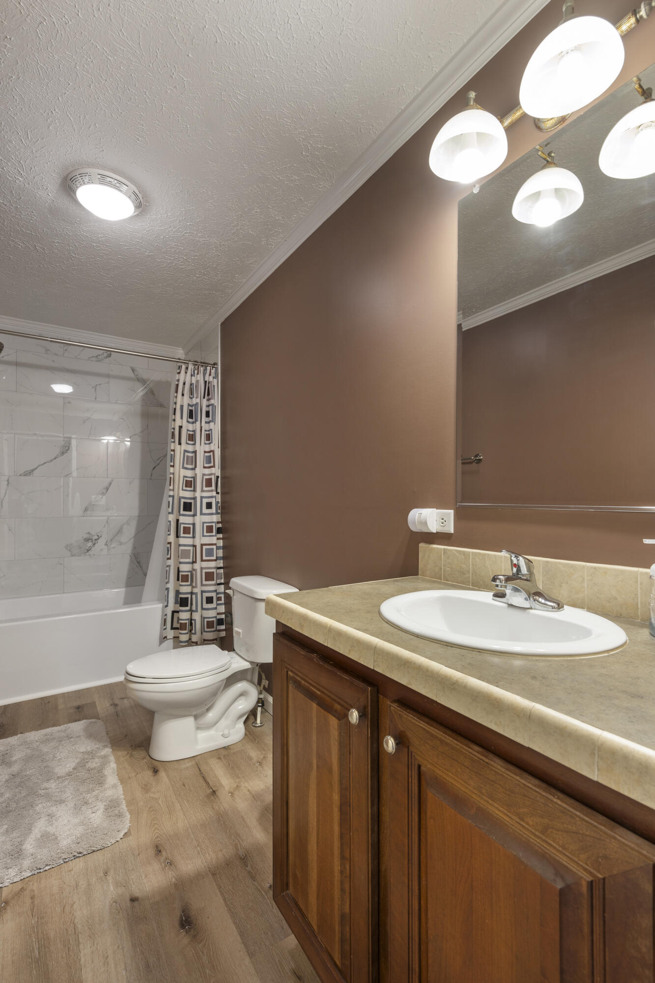 1428 Hammerhill Road