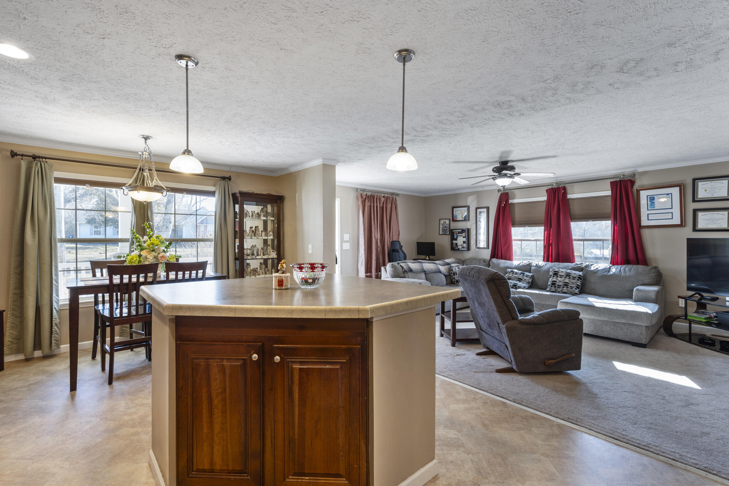 1428 Hammerhill Road