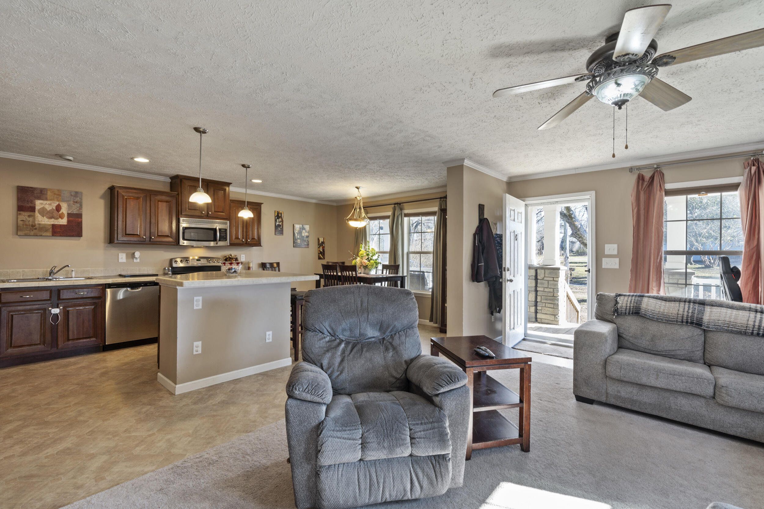 1428 Hammerhill Road