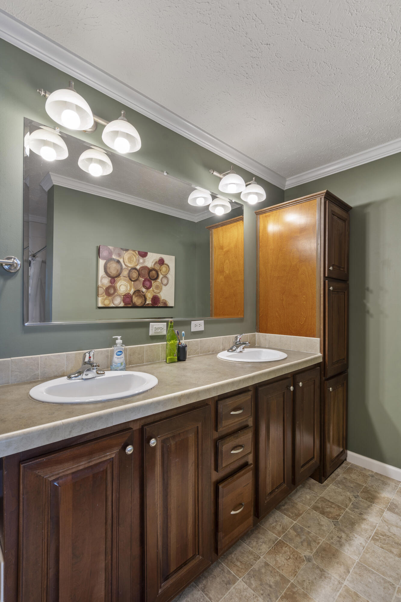 1428 Hammerhill Road