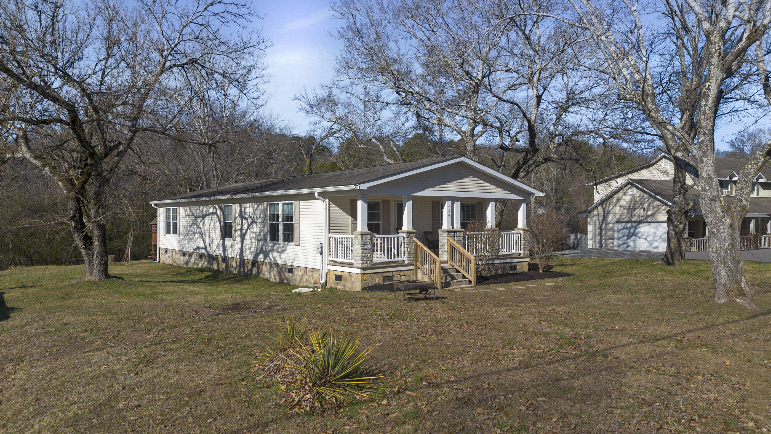 1428 Hammerhill Road