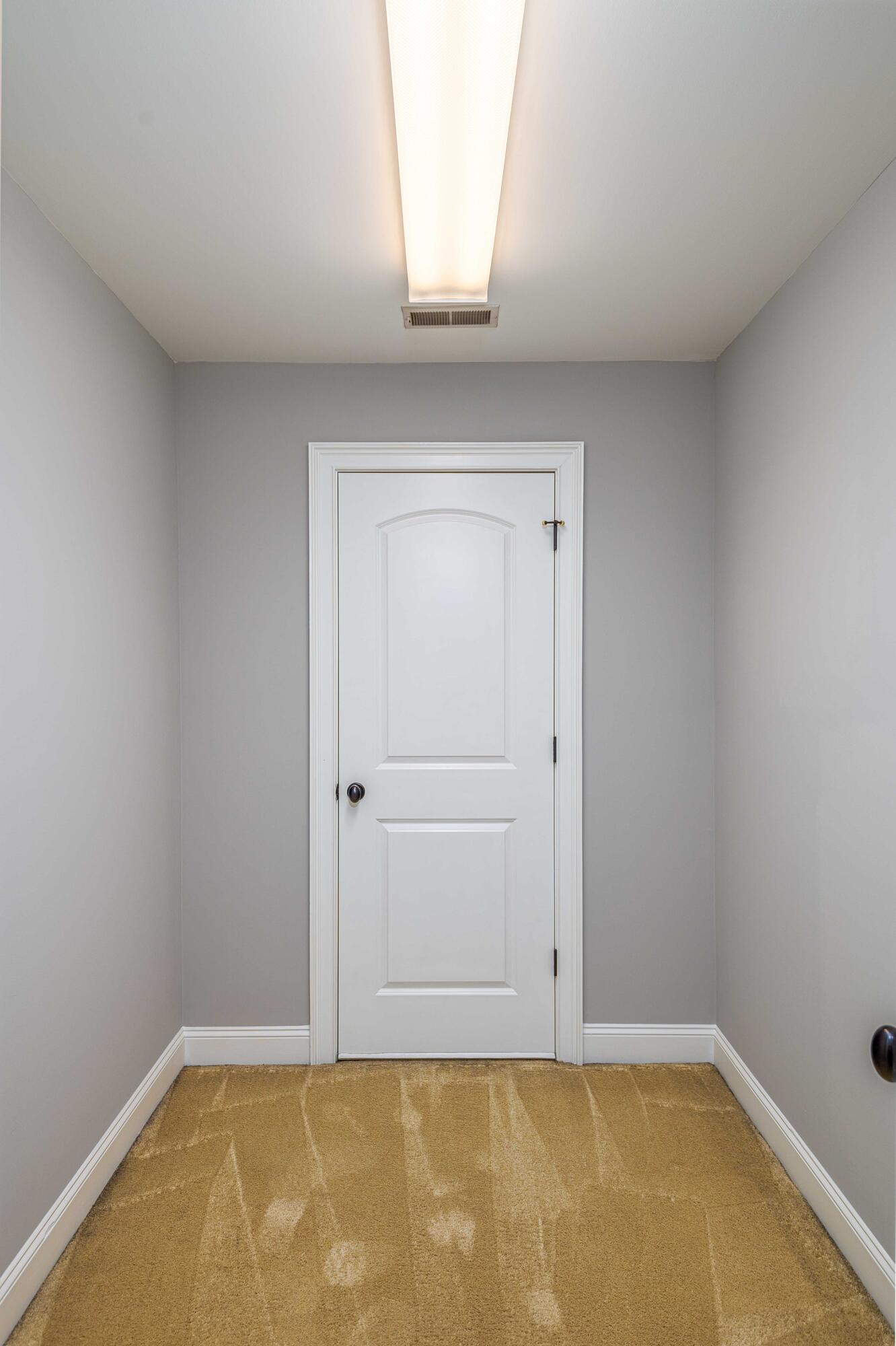 7897 Hampton Cove Drive