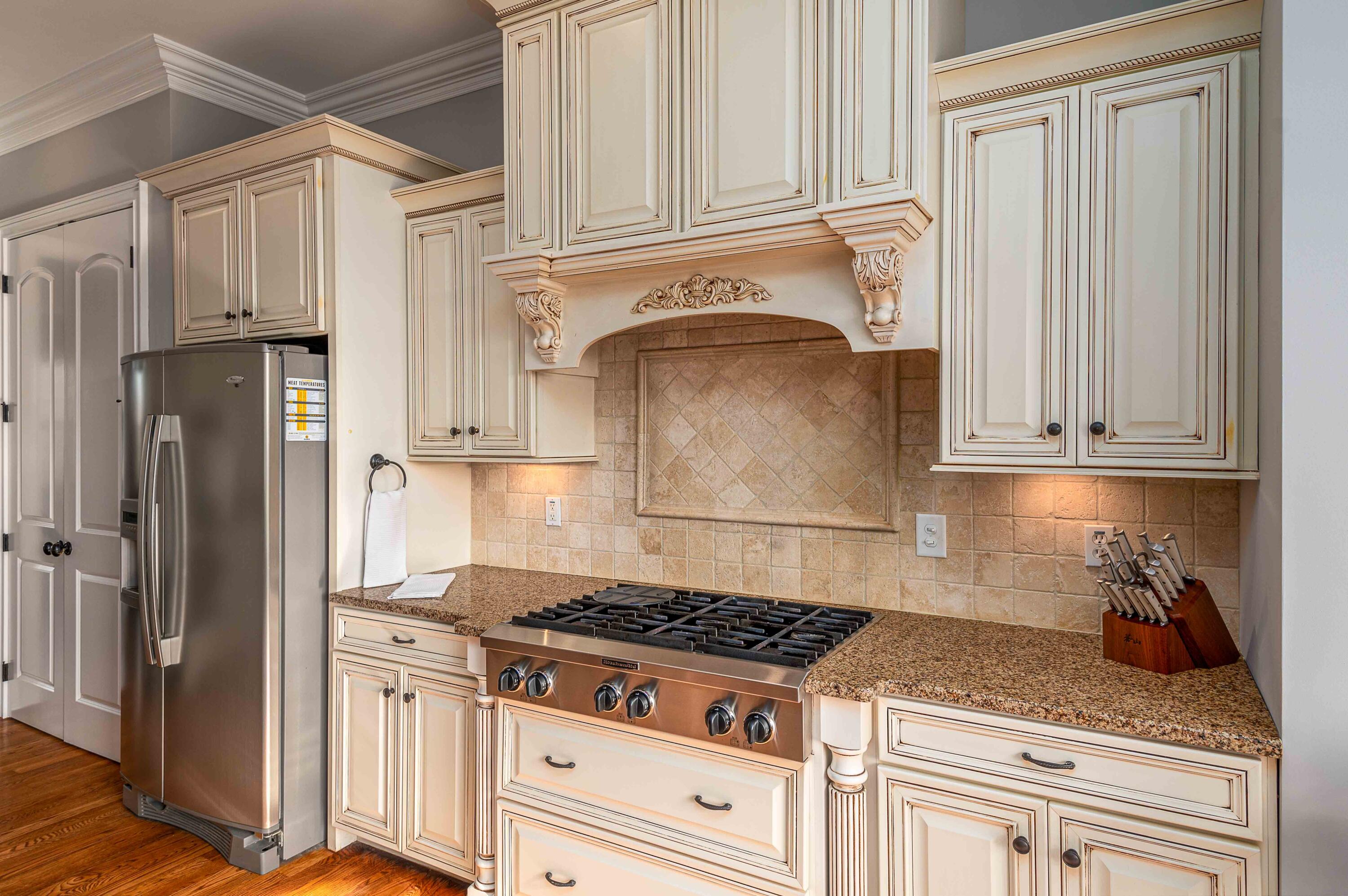 7897 Hampton Cove Drive