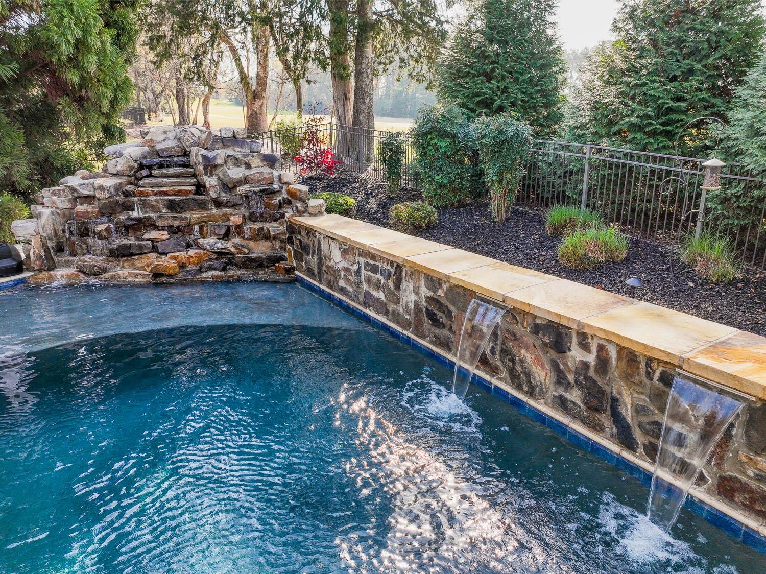 7897 Hampton Cove Drive