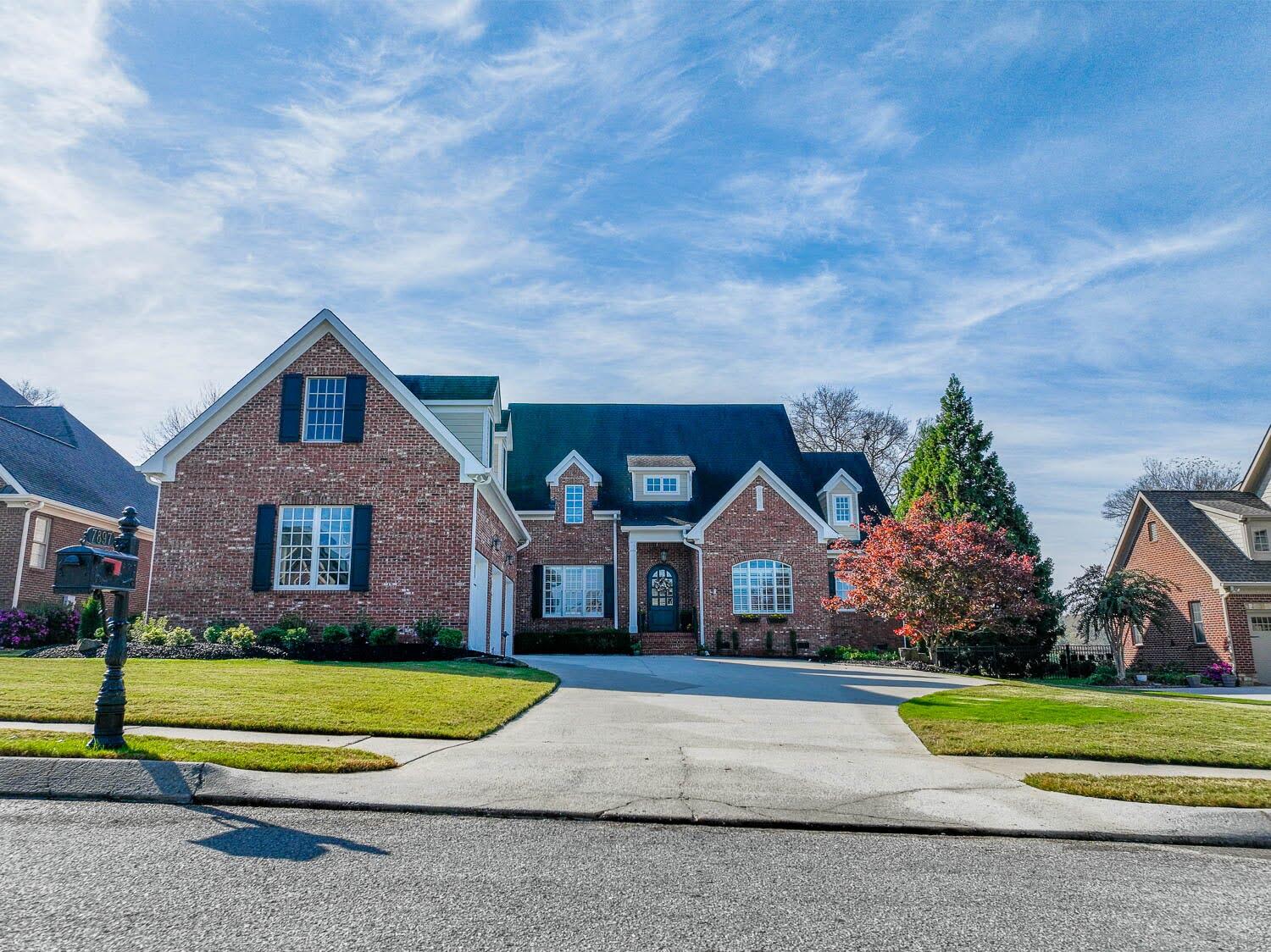 7897 Hampton Cove Drive