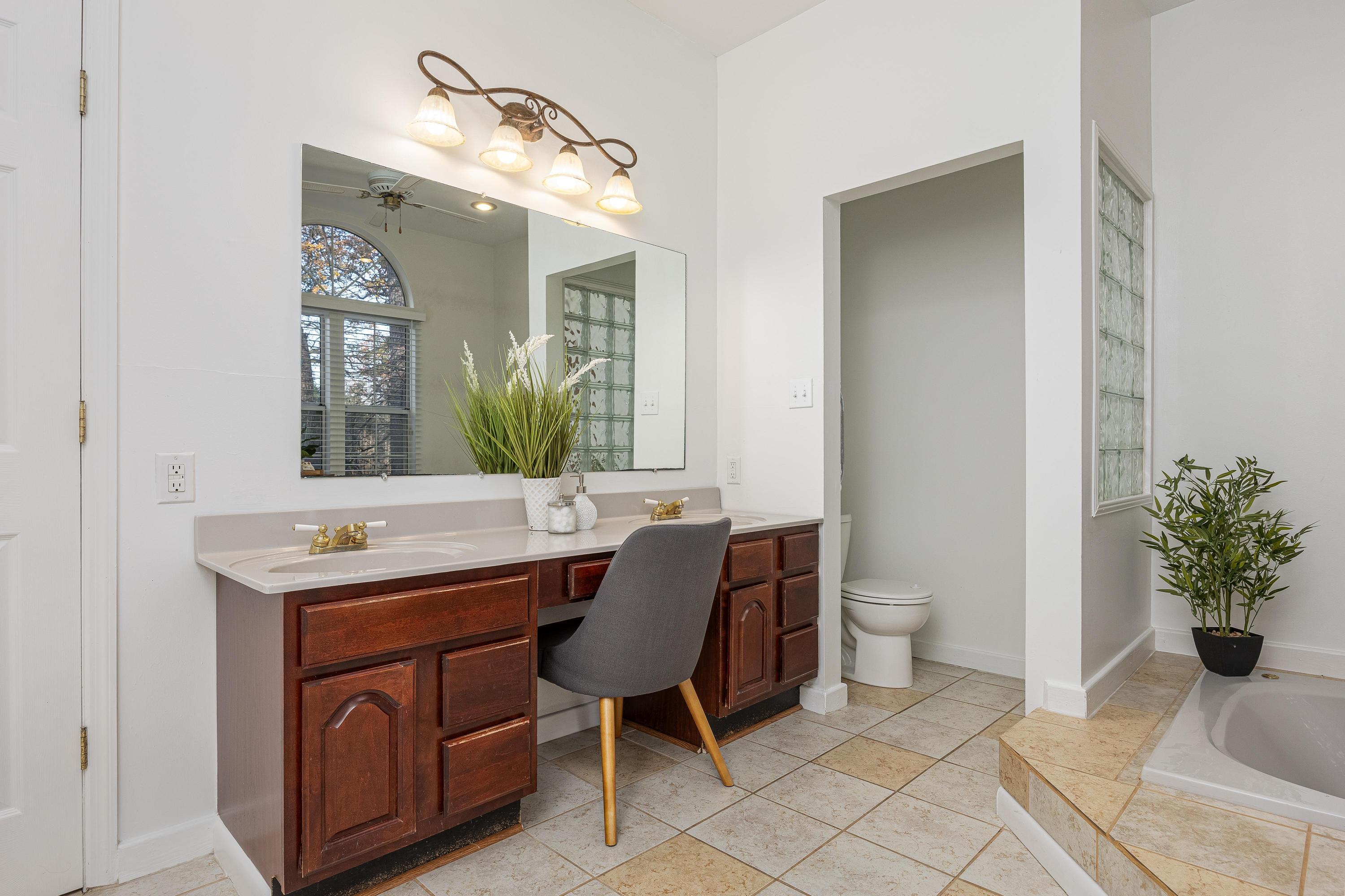 709 Mt Vernon Avenue