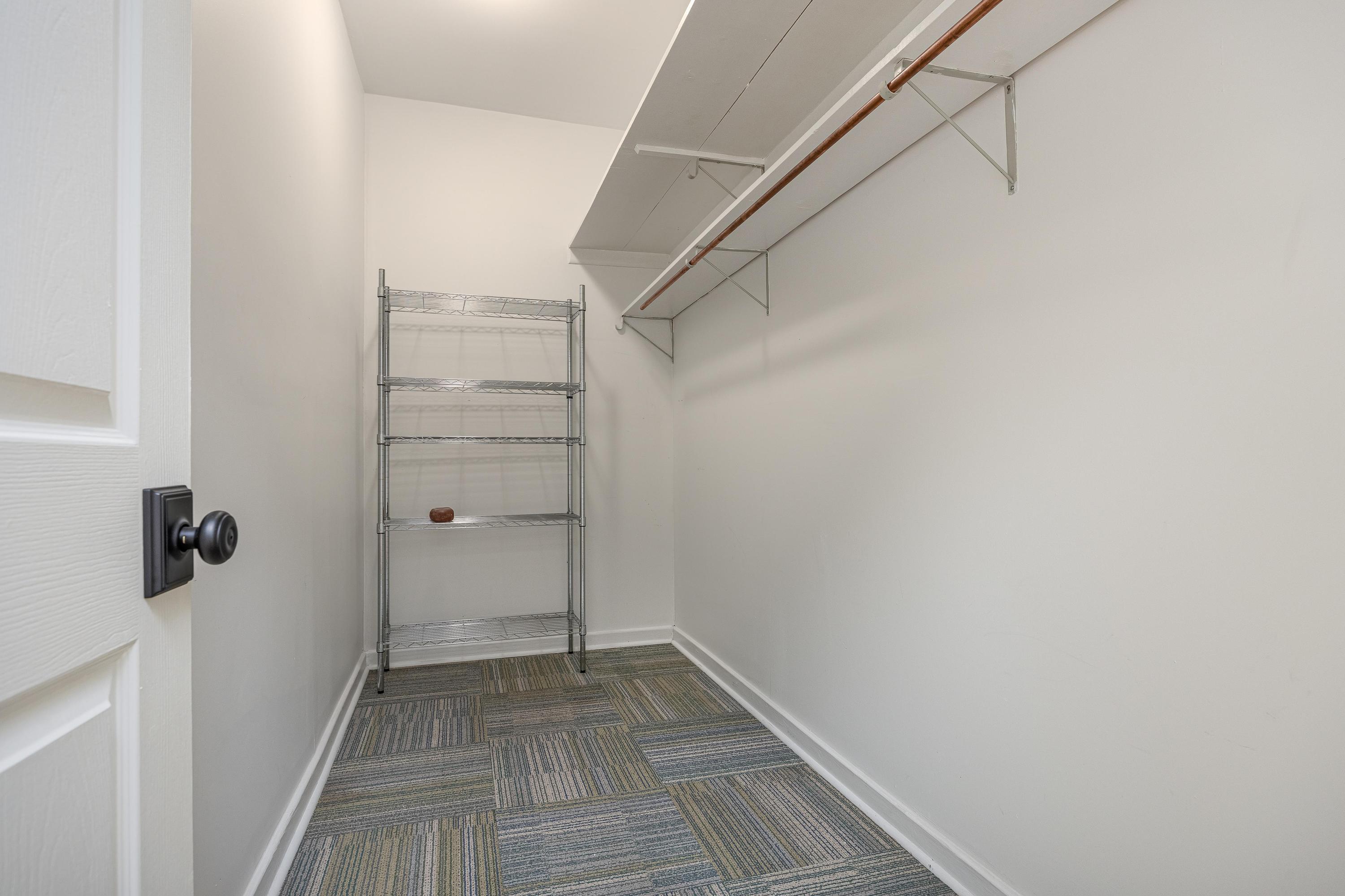 709 Mt Vernon Avenue