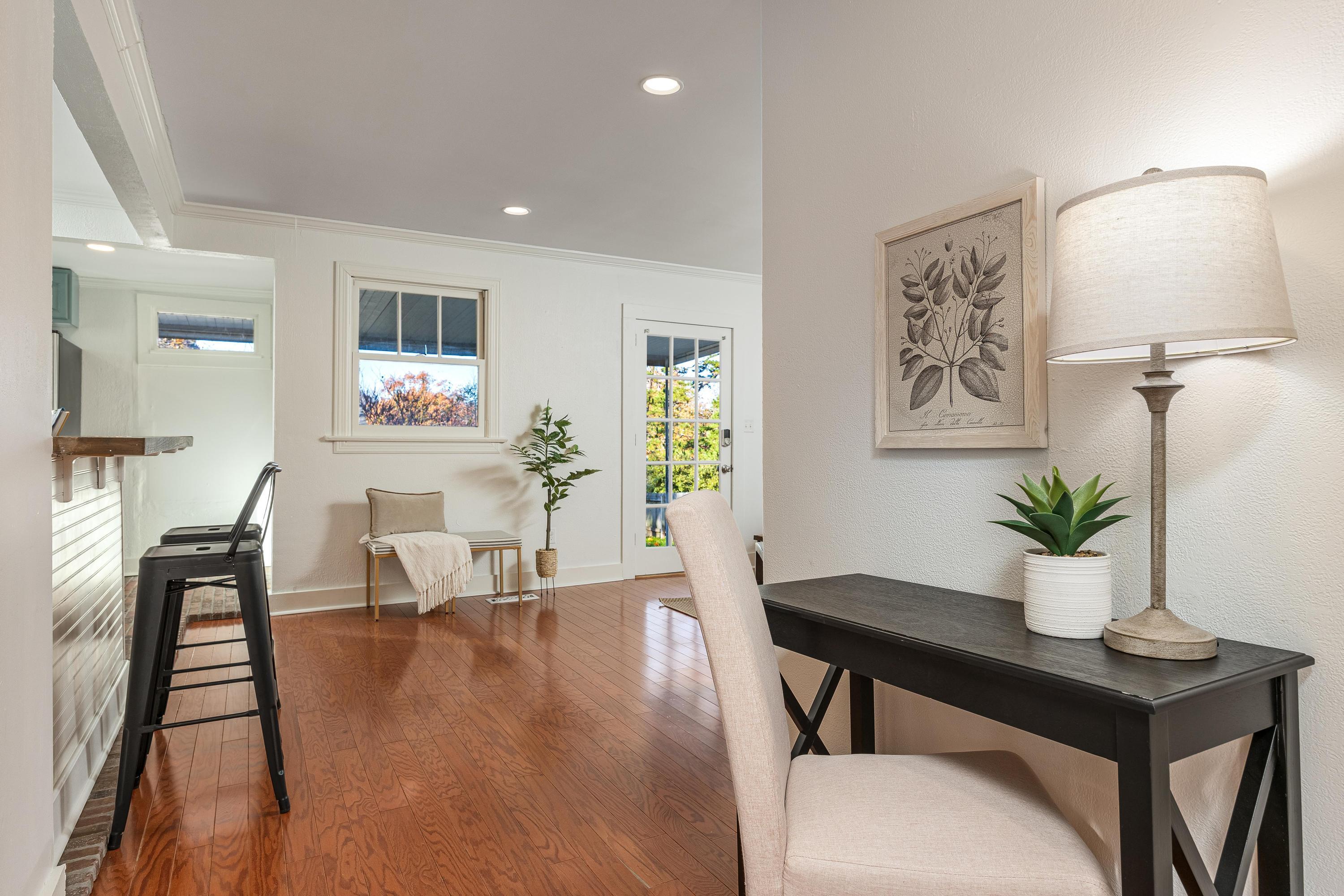 709 Mt Vernon Avenue