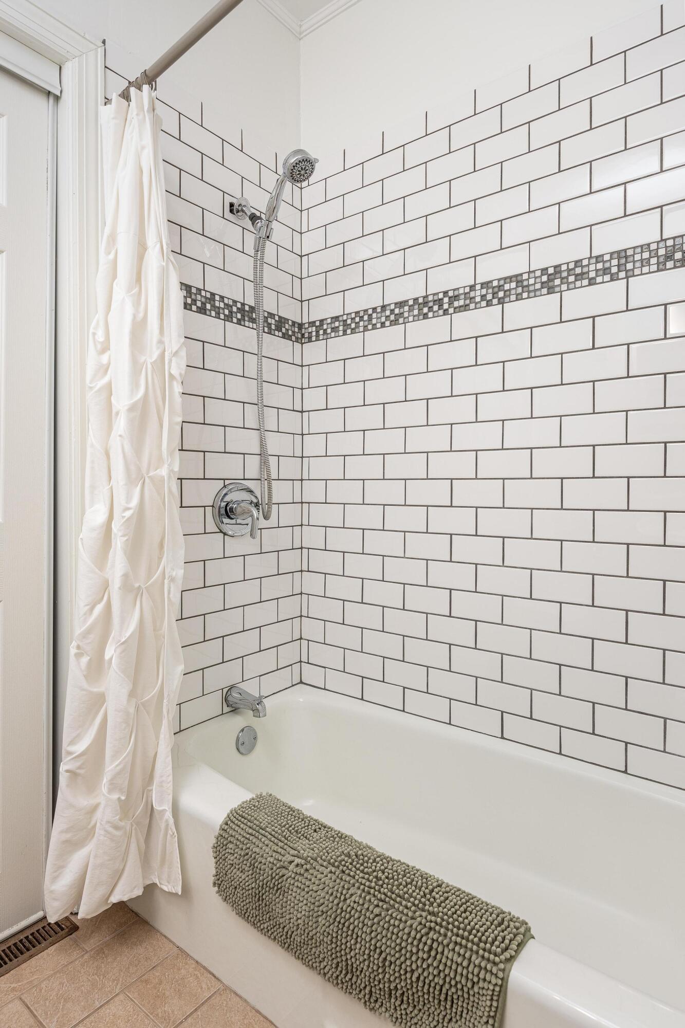 709 Mt Vernon Avenue